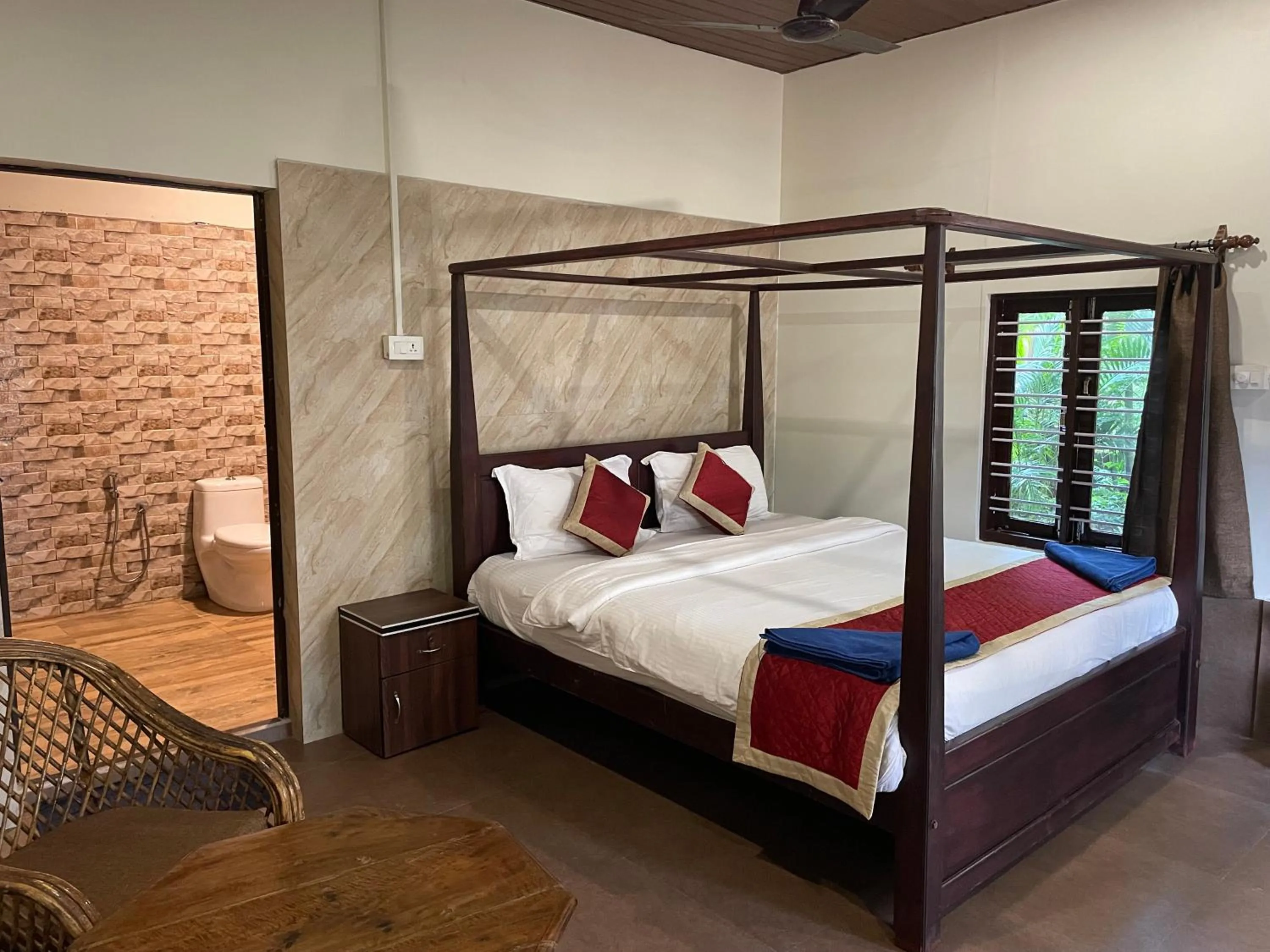 Bedroom, Bed in Palm Trees Ayurvedic Heritage