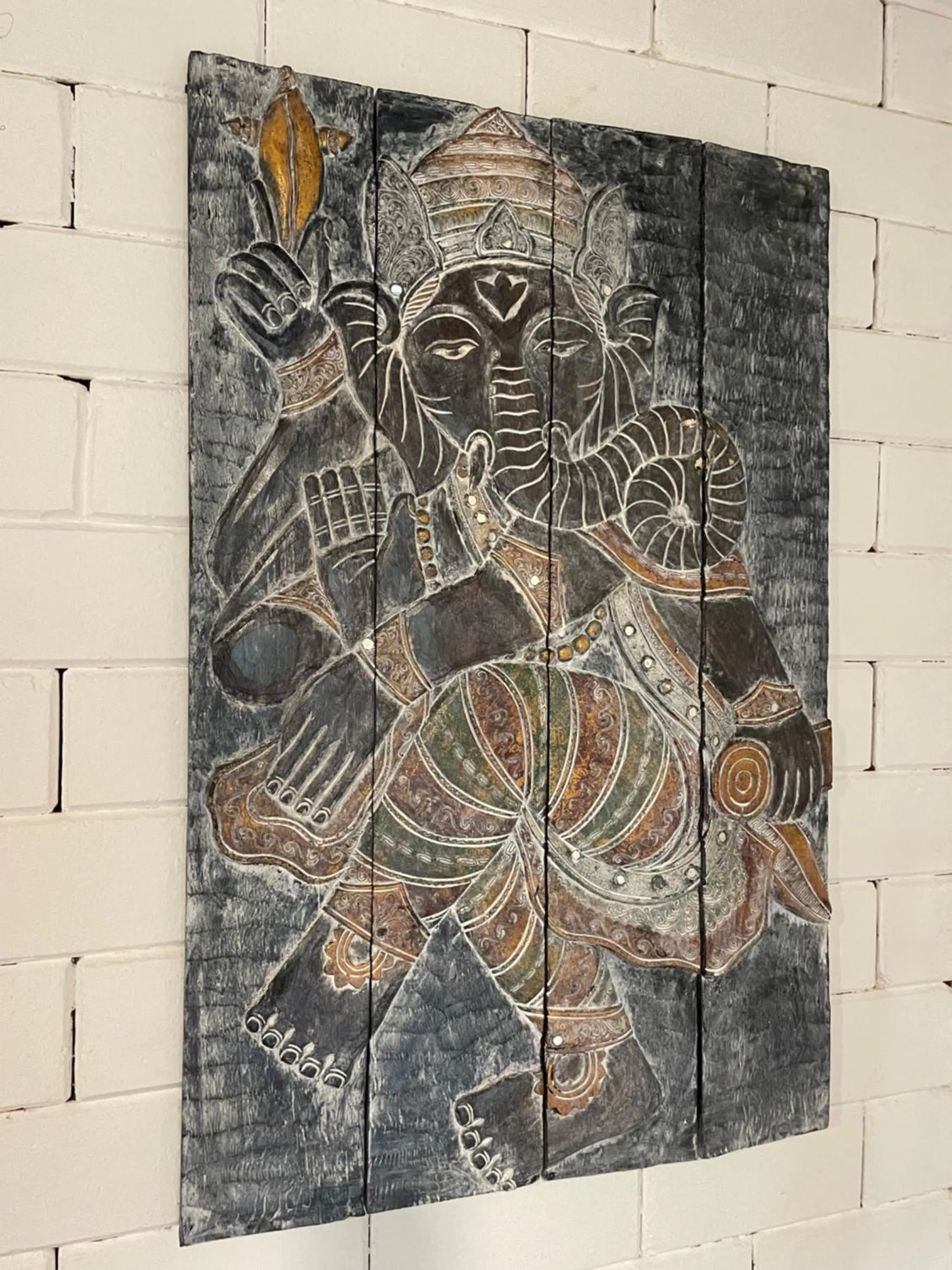 Decorative detail in Palm Trees Ayurvedic Heritage