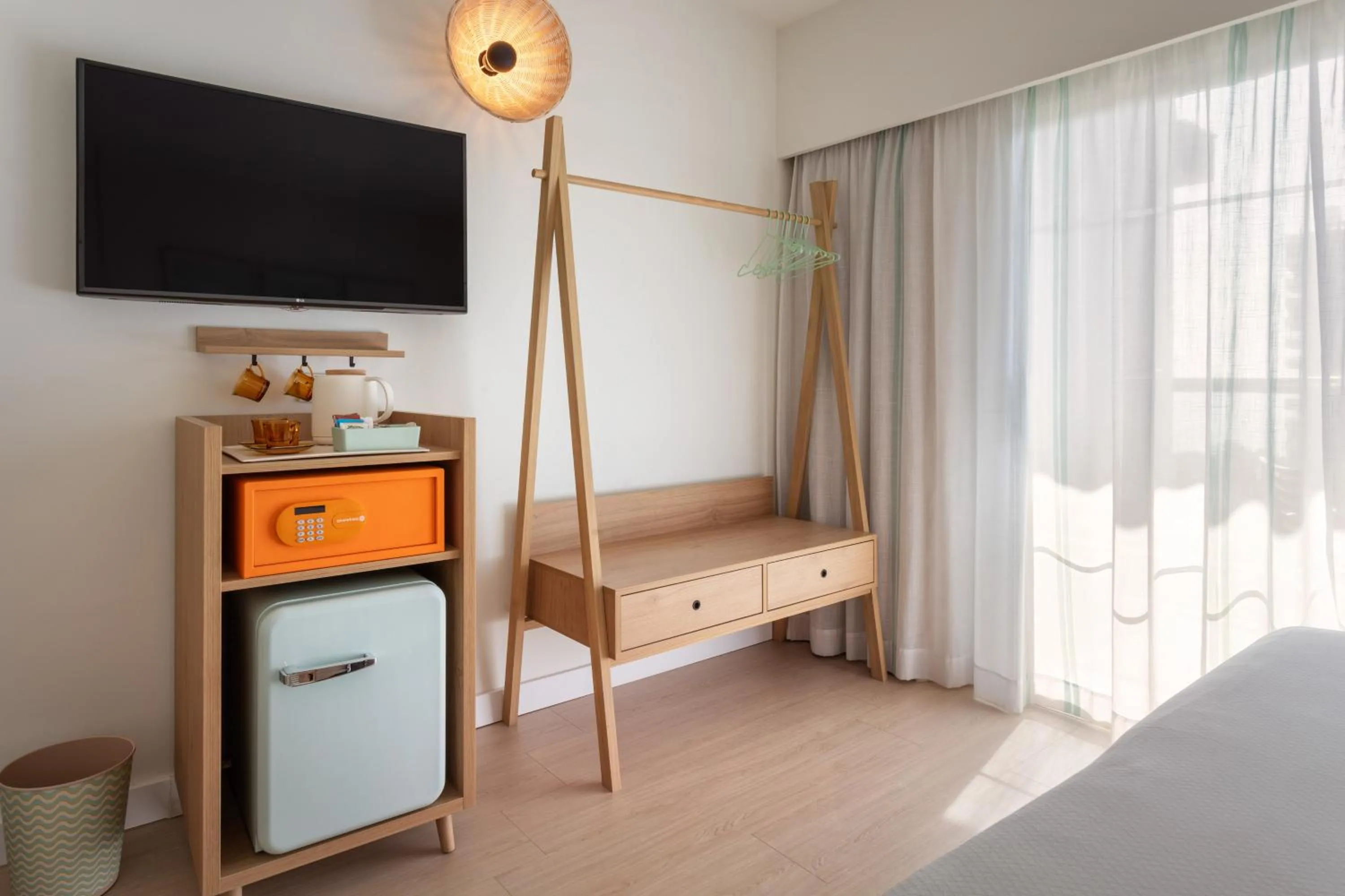 Bedroom, Bed in Sol Principe