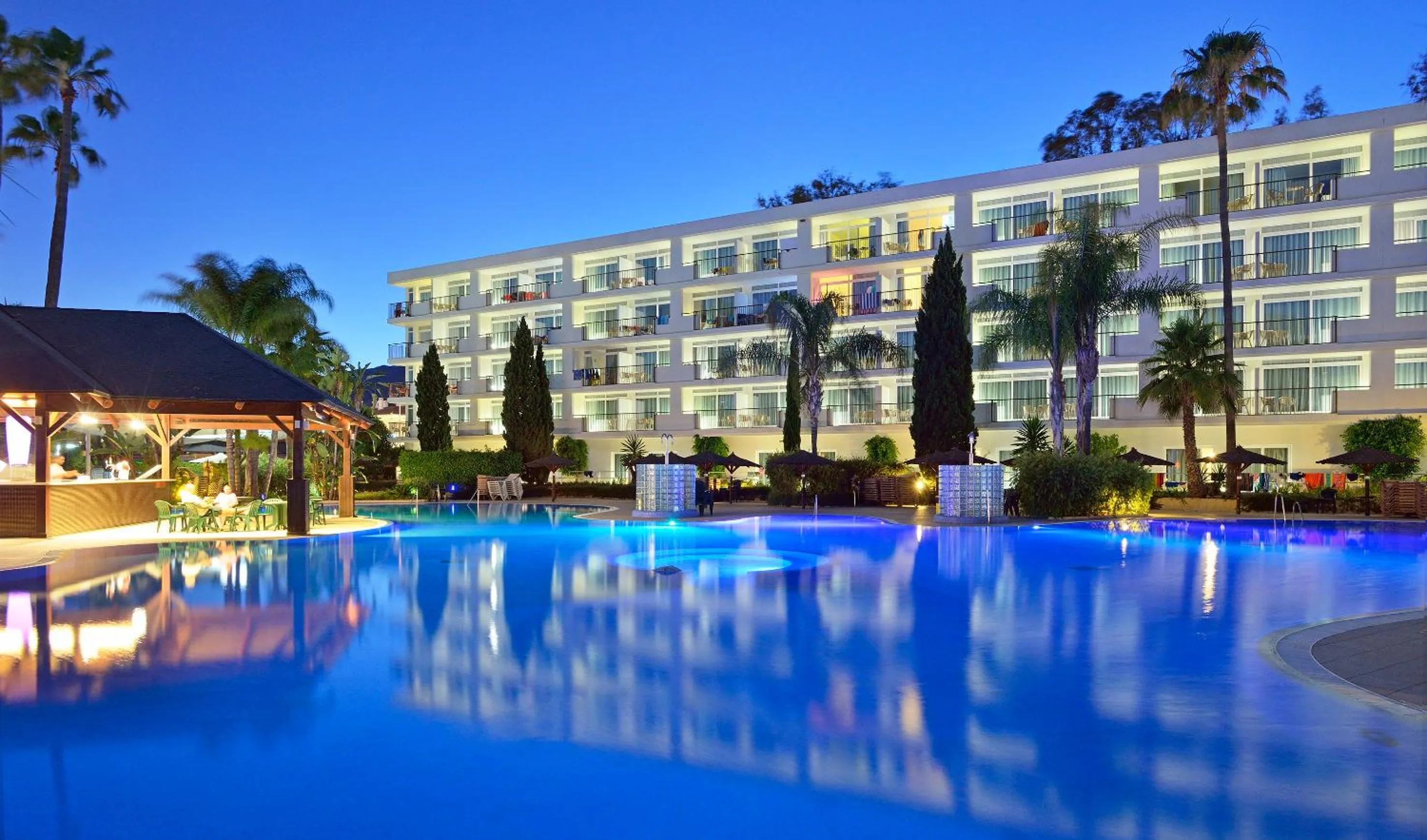 Swimming pool in Sol Principe