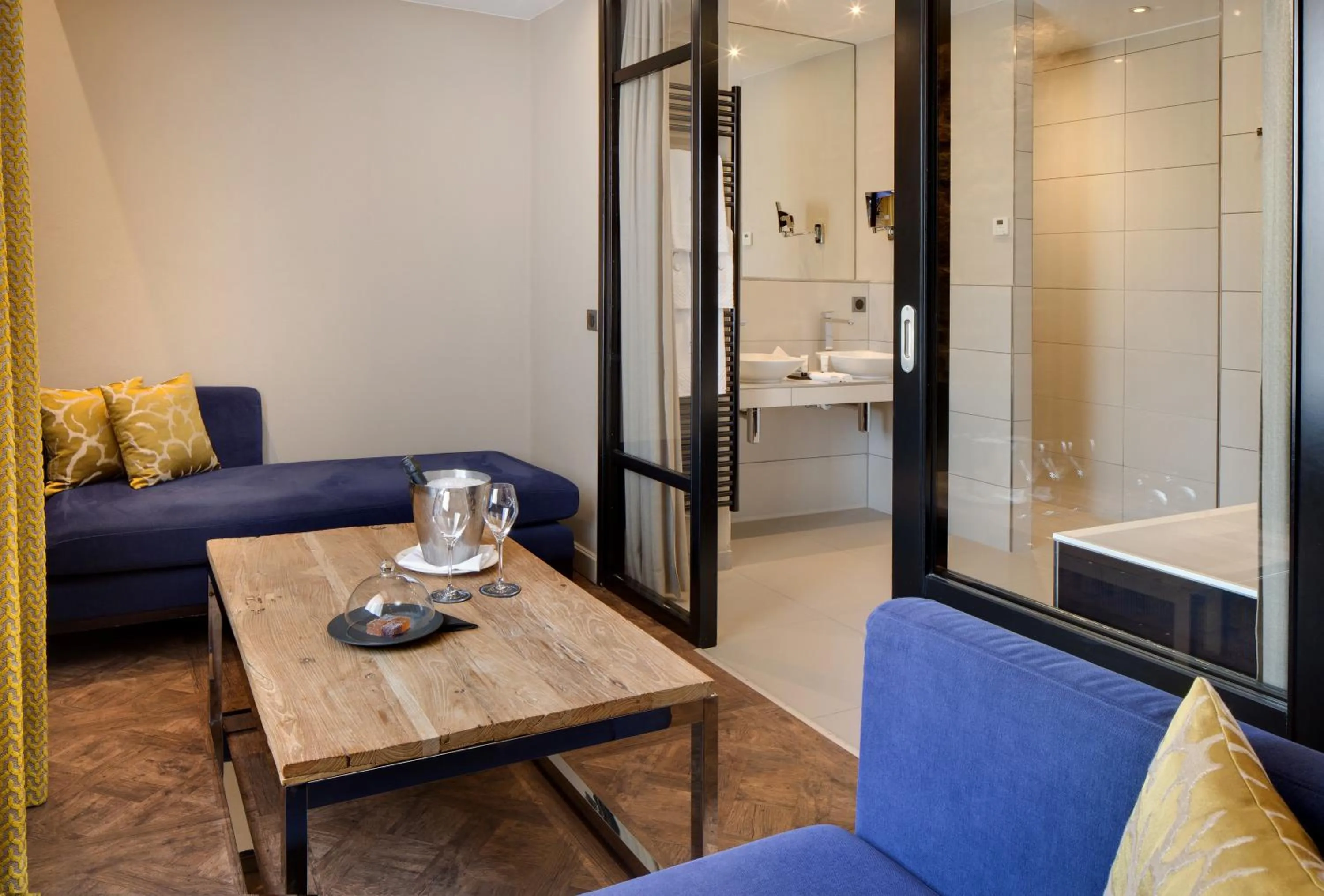 Seating area in Domaine de la Klauss & Spa, Restaurant Gastronomique Le K