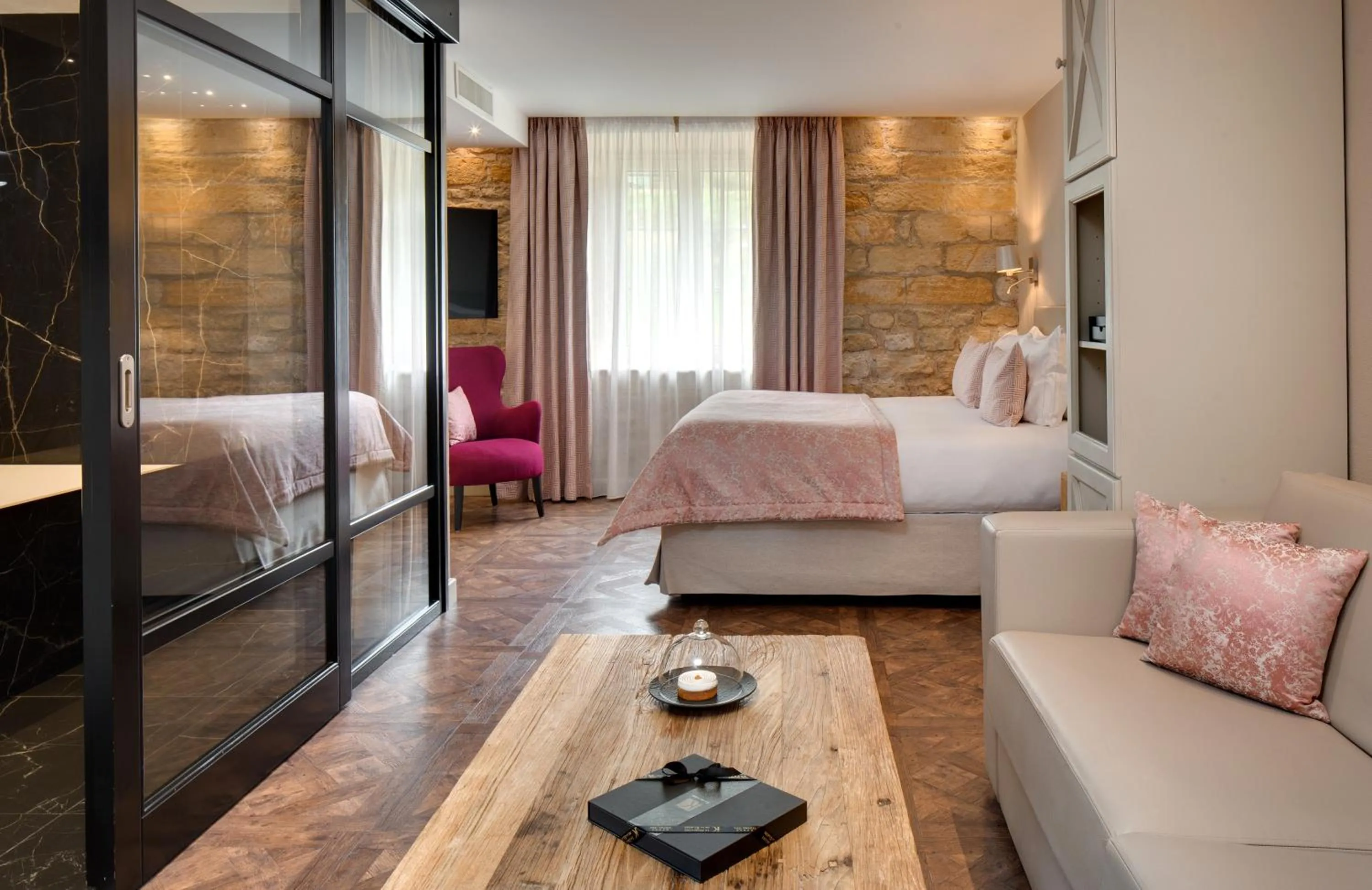 Photo of the whole room in Domaine de la Klauss & Spa, Restaurant Gastronomique Le K