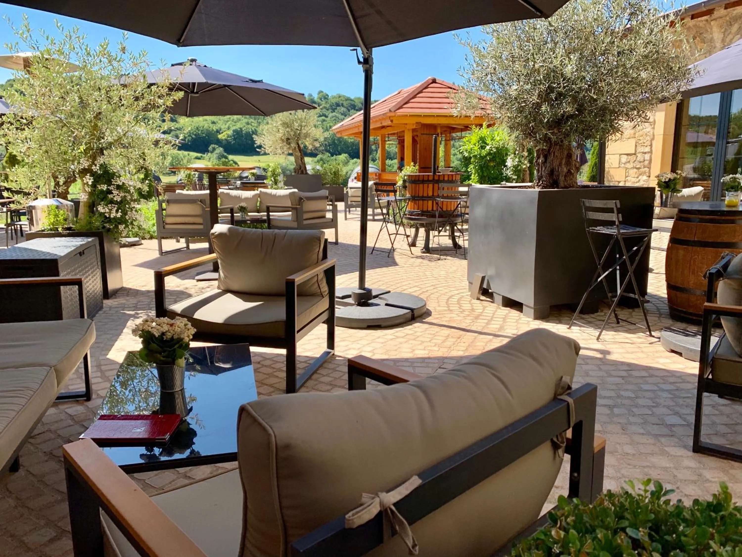 Patio in Domaine de la Klauss & Spa, Restaurant Gastronomique Le K