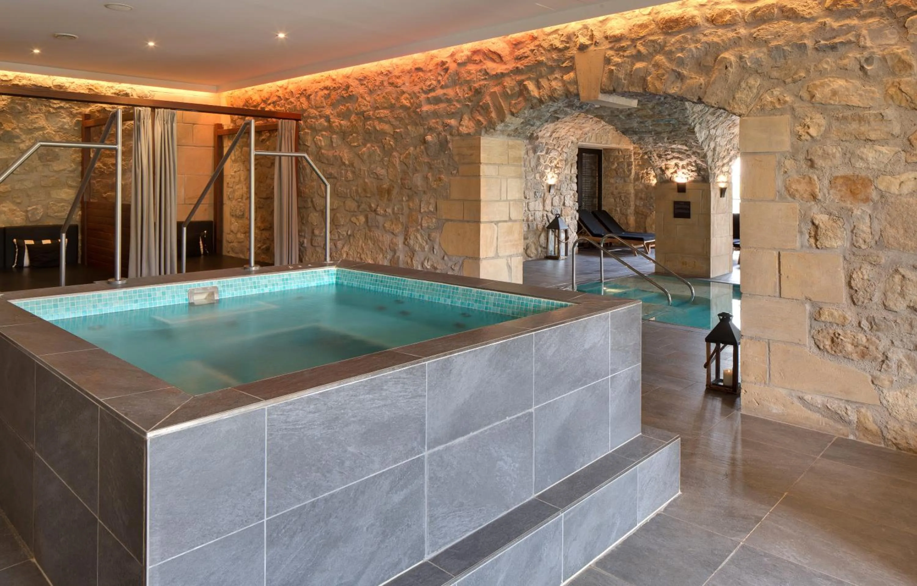 Spa and wellness centre/facilities in Domaine de la Klauss & Spa, Restaurant Gastronomique Le K