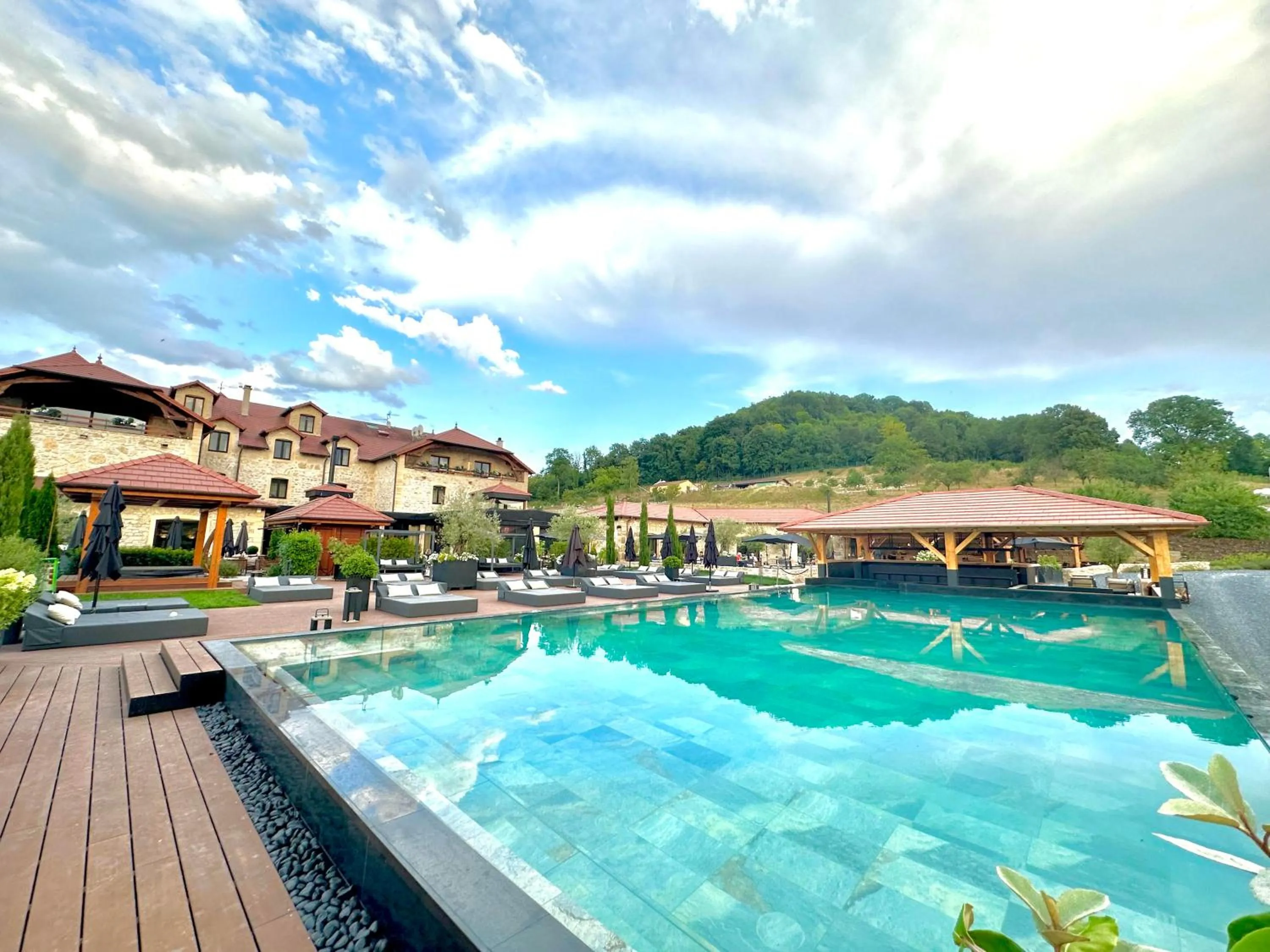 Swimming pool in Domaine de la Klauss & Spa, Restaurant Gastronomique Le K