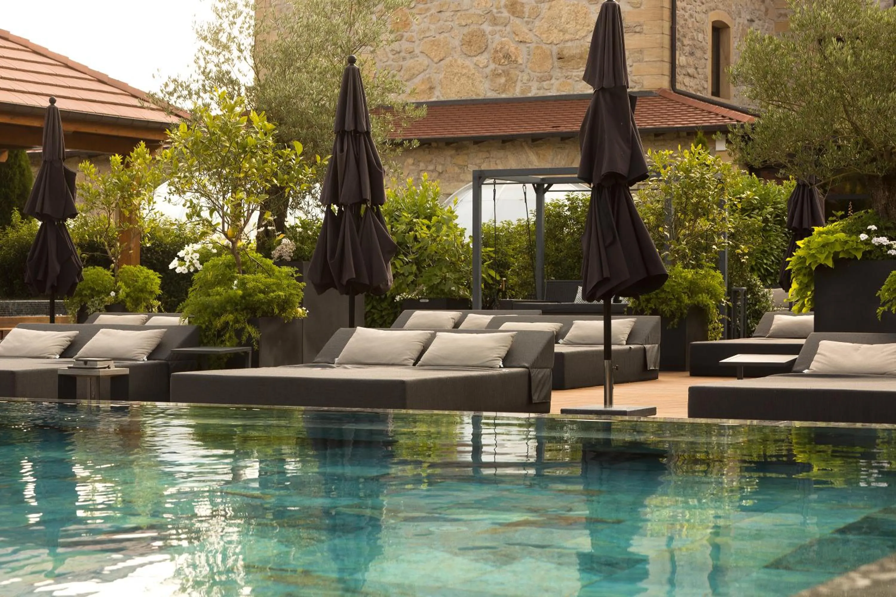 Swimming pool in Domaine de la Klauss & Spa, Restaurant Gastronomique Le K