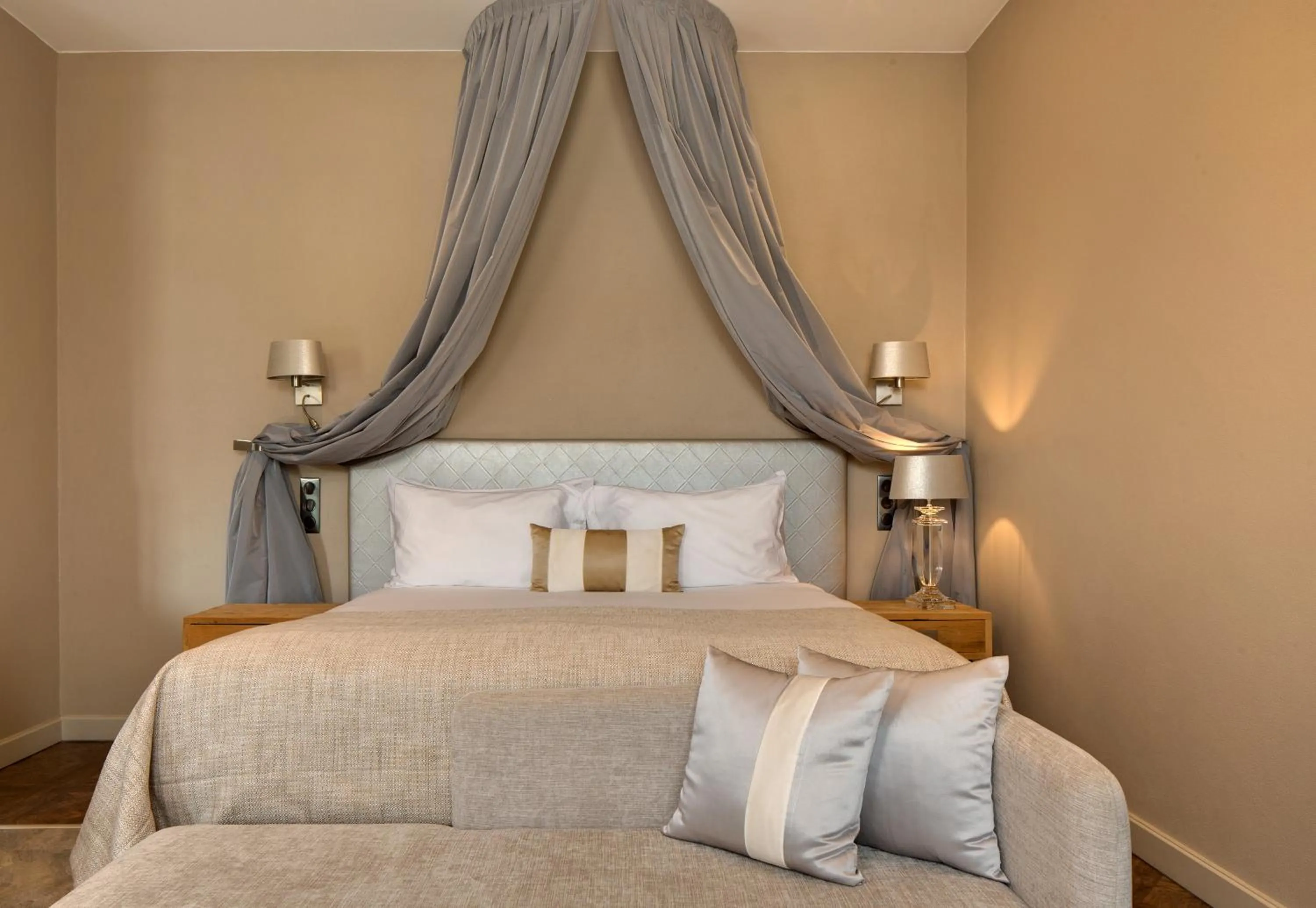 Bed in Domaine de la Klauss & Spa, Restaurant Gastronomique Le K