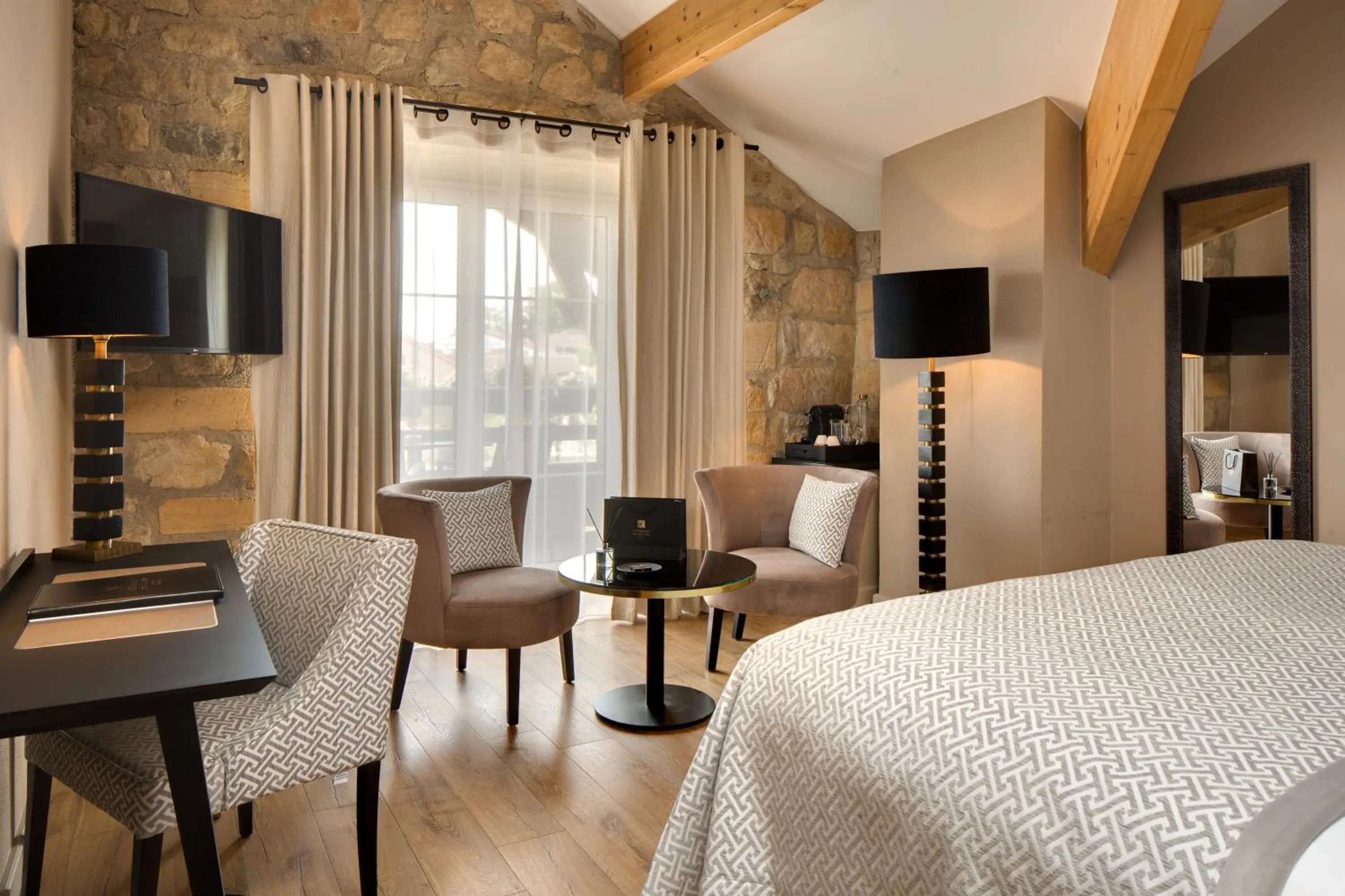 Communal lounge/ TV room, Bed in Domaine de la Klauss & Spa, Restaurant Gastronomique Le K