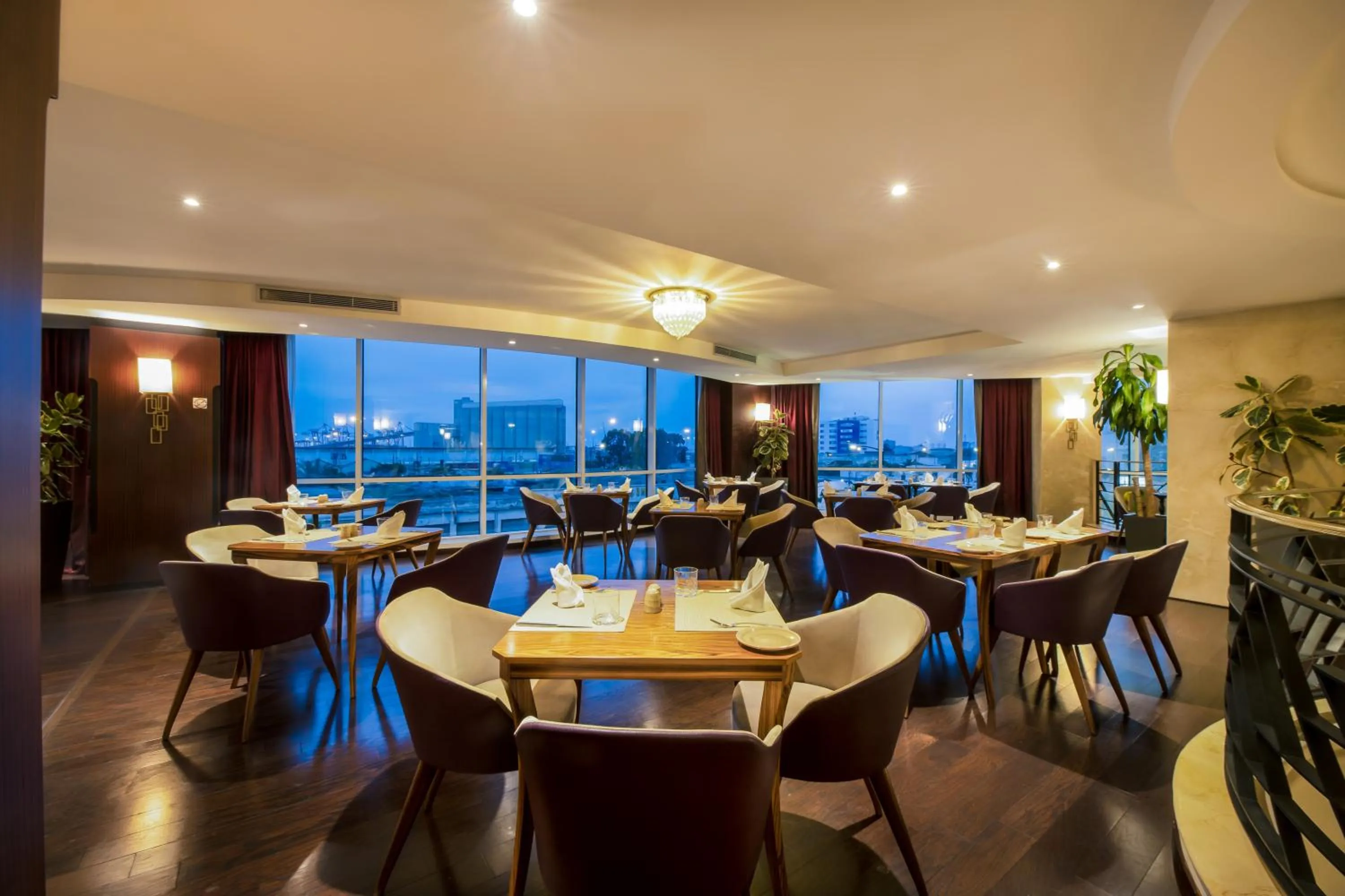 Restaurant/places to eat in Grand Mogador City Center