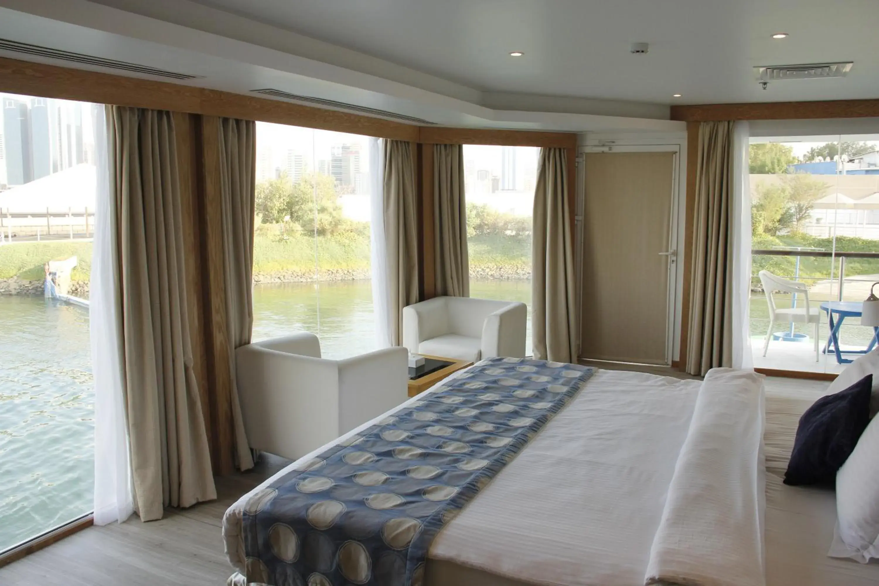 King Suite with Balcony - single occupancy in C Hotel King Suite with Balcony - single occupancy in C Hotel
