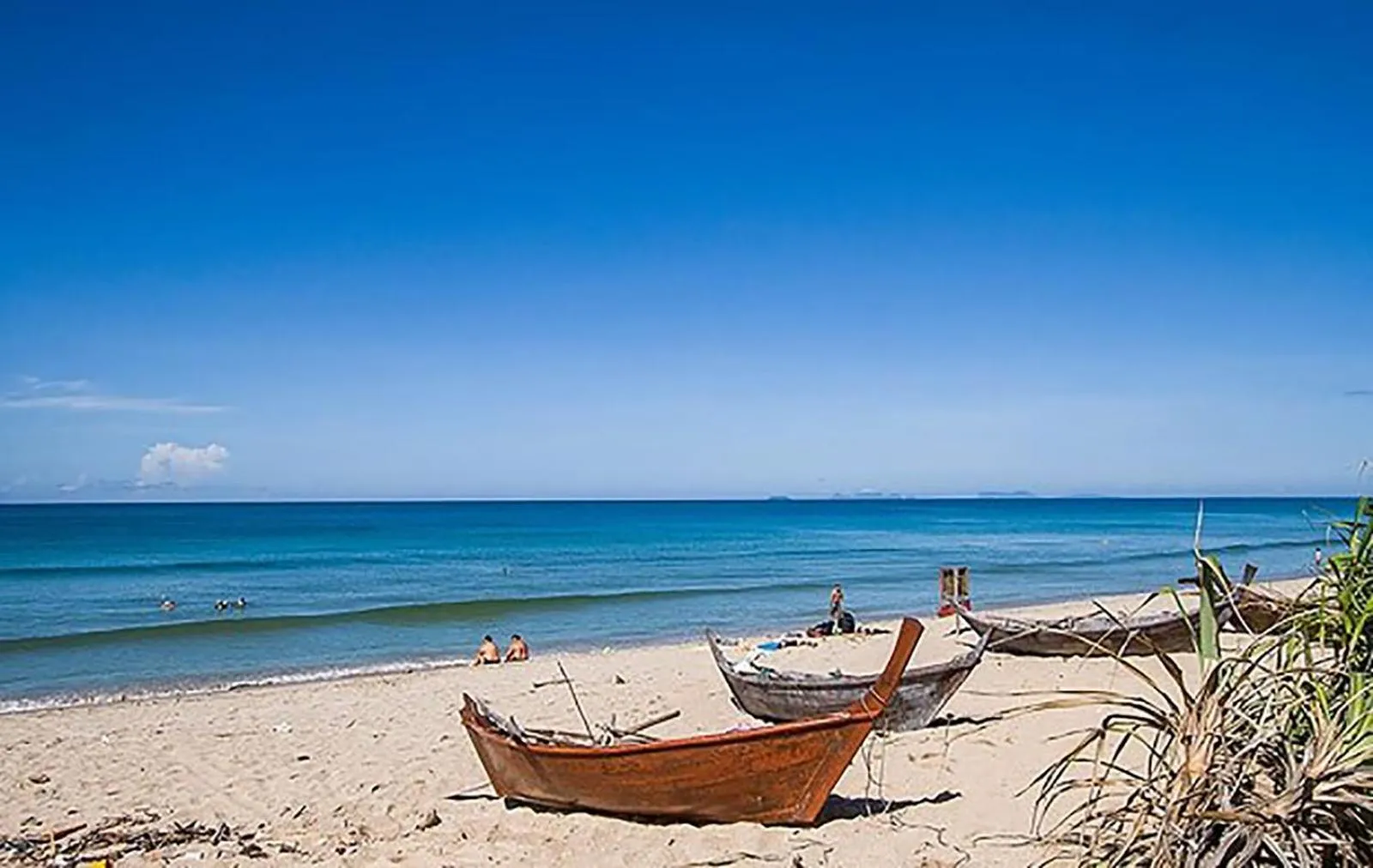 Lanta Fevrier Resort