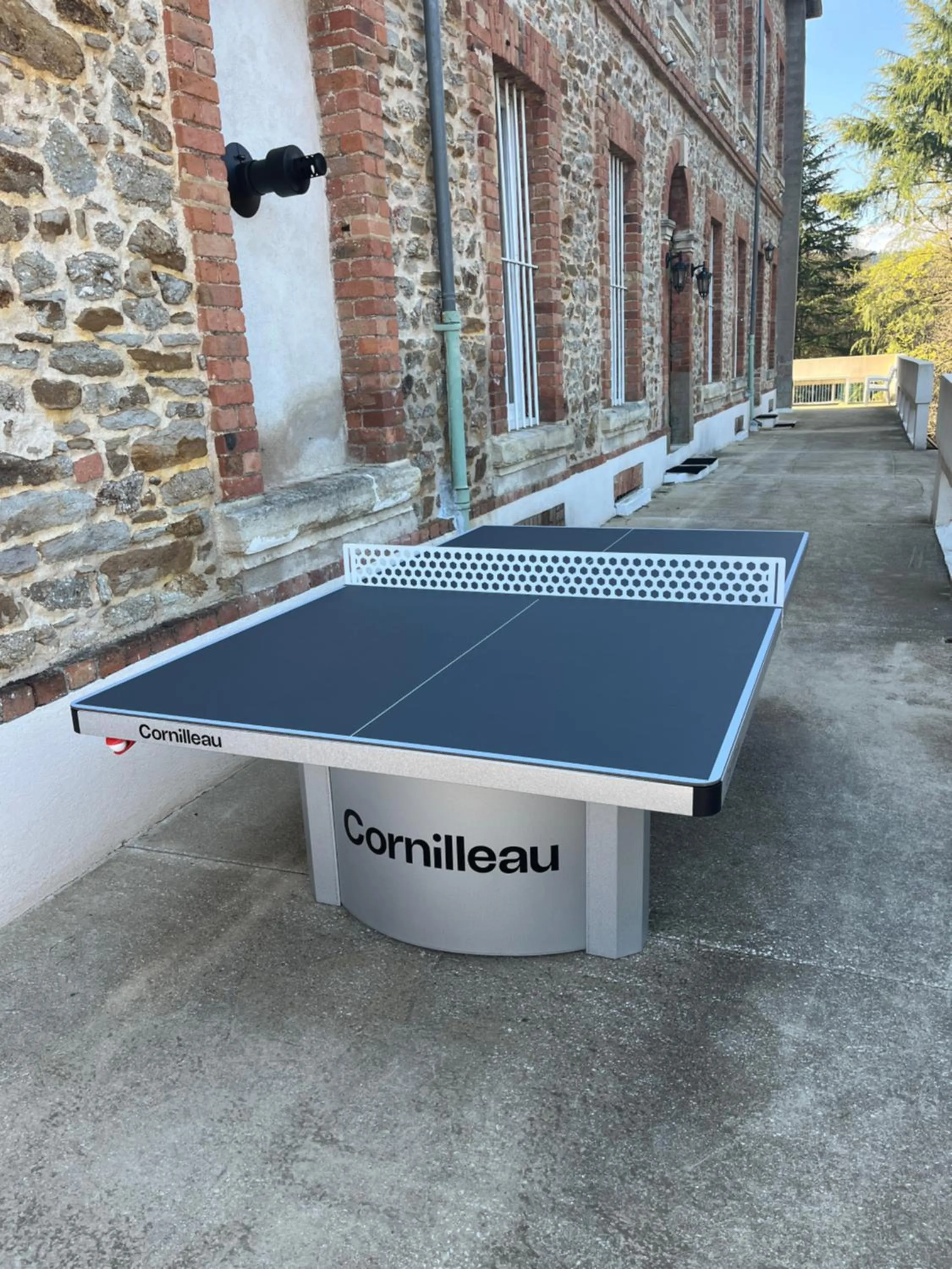 Table tennis in Château Lou Cante Perdrix