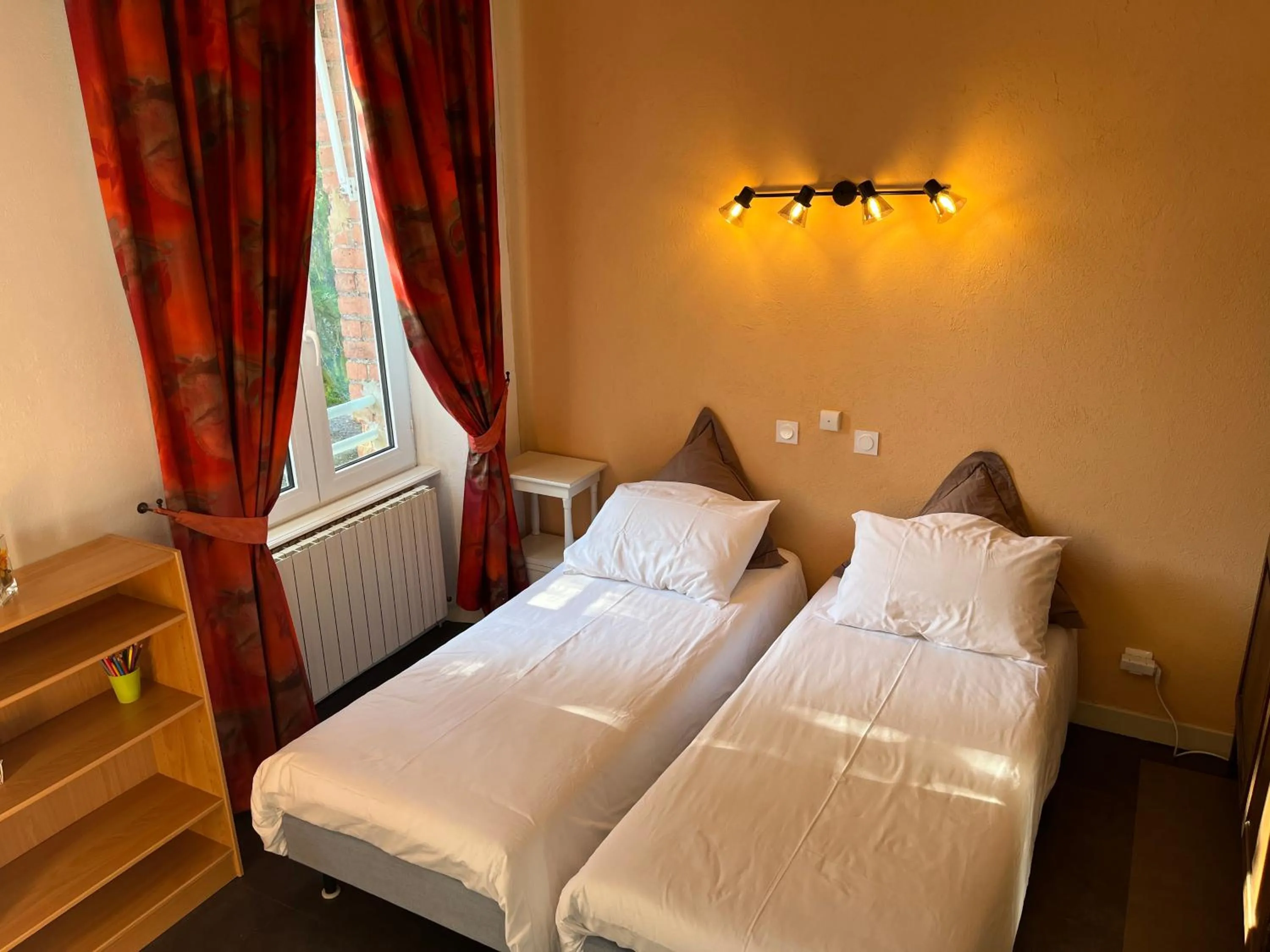 Bed in Château Lou Cante Perdrix