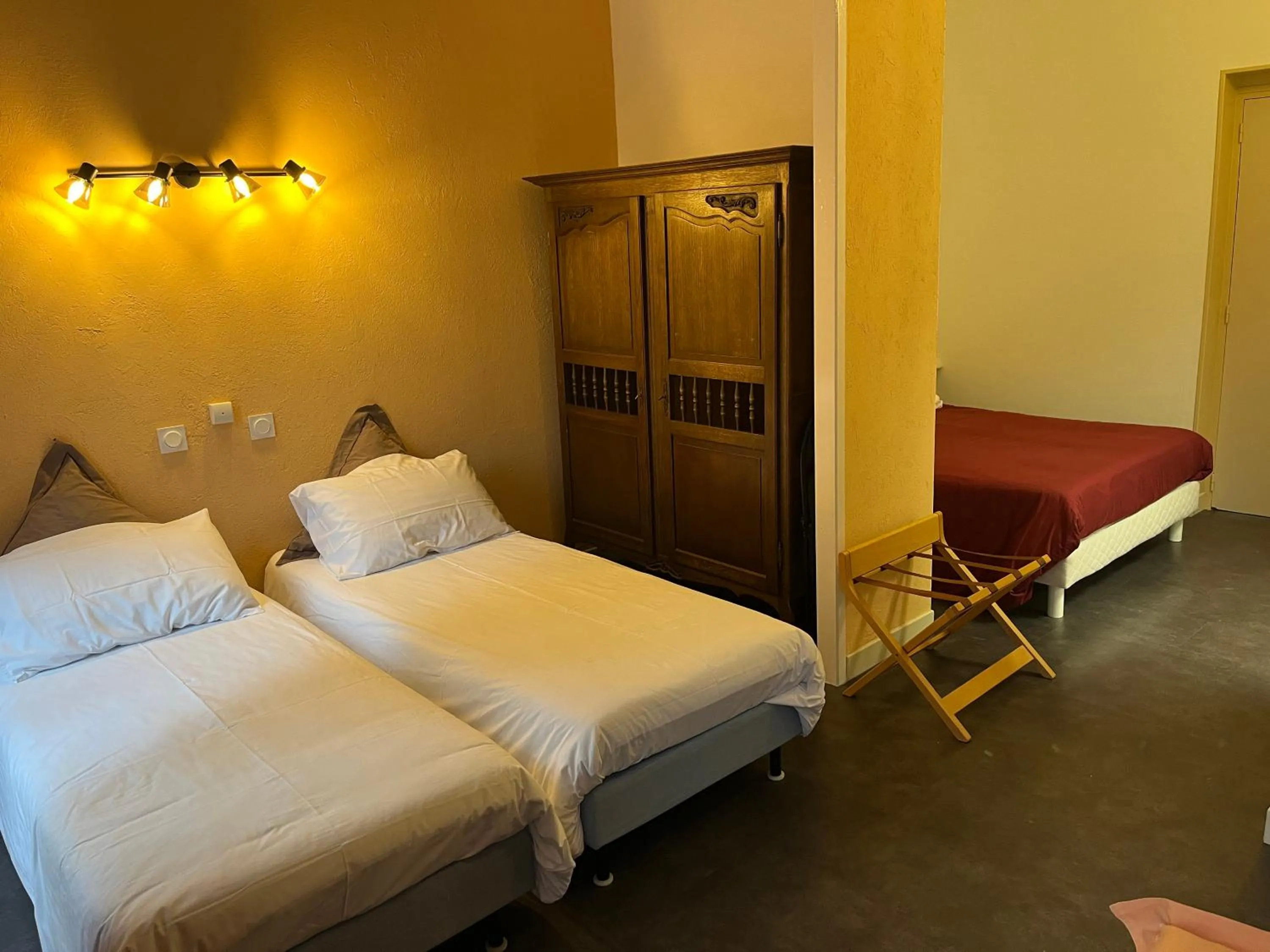 Bed in Château Lou Cante Perdrix