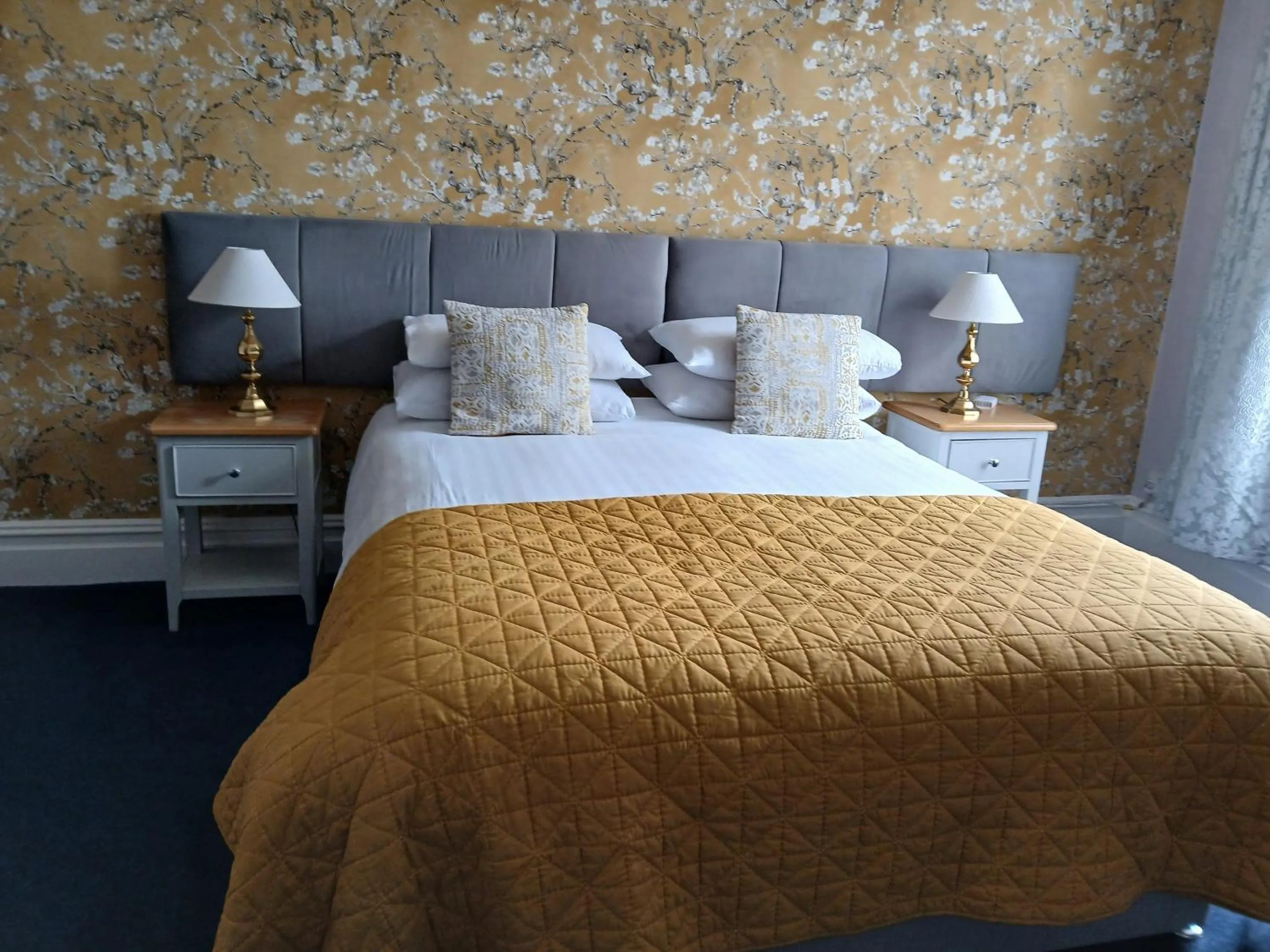 Bedroom, Bed in Ormsgill Inn