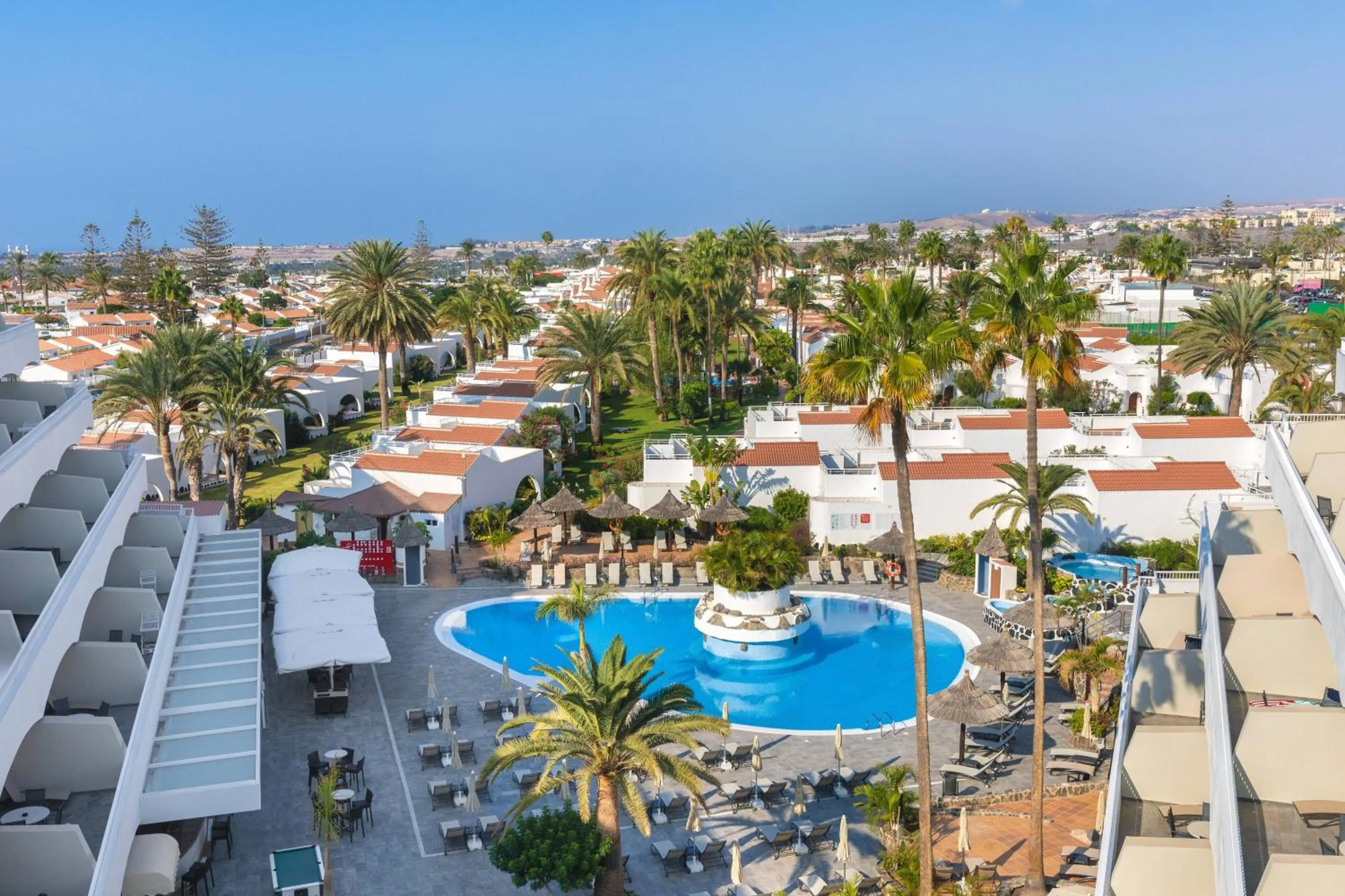 Property building in SOL Barbacan