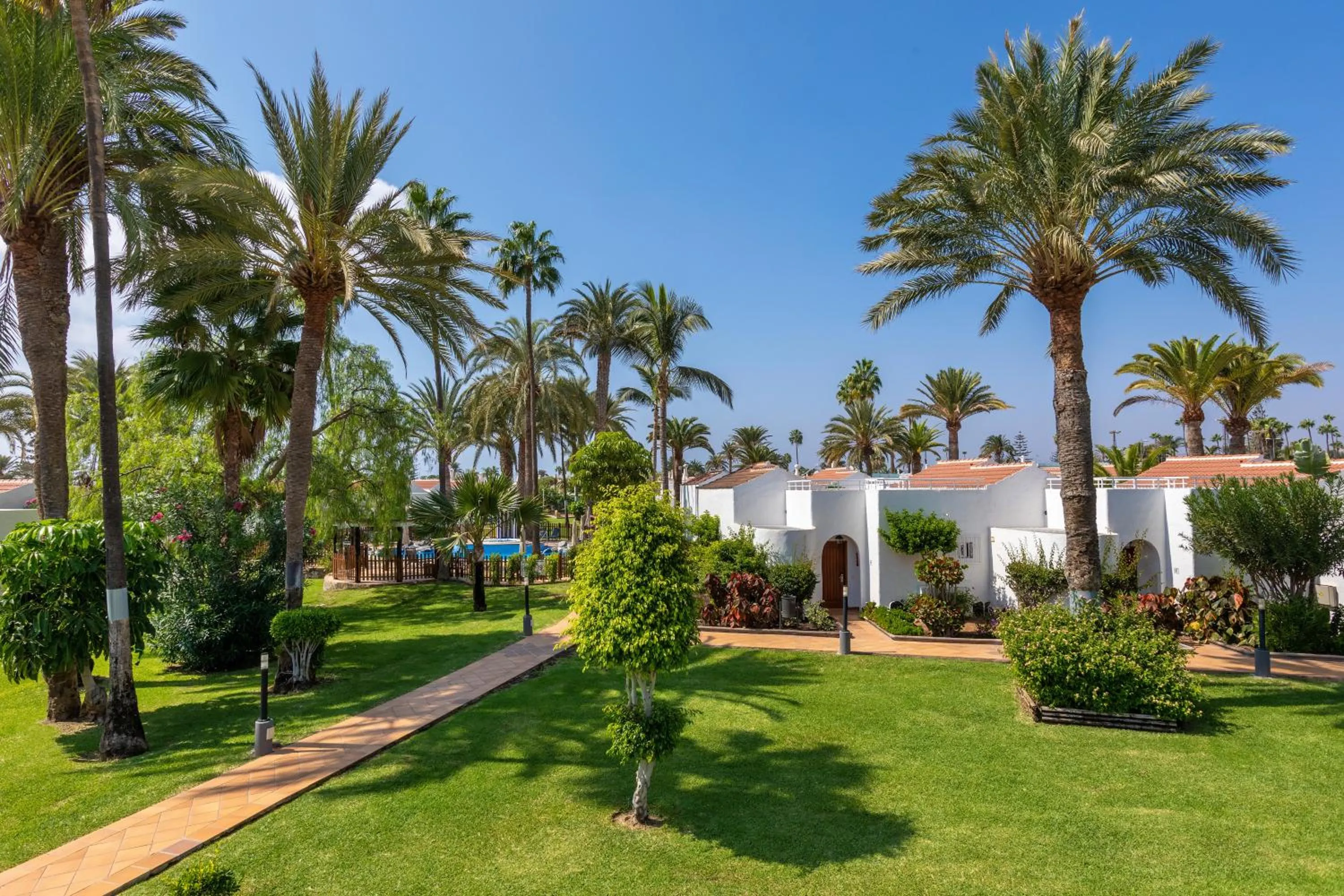 Property building in Sol Barbacan