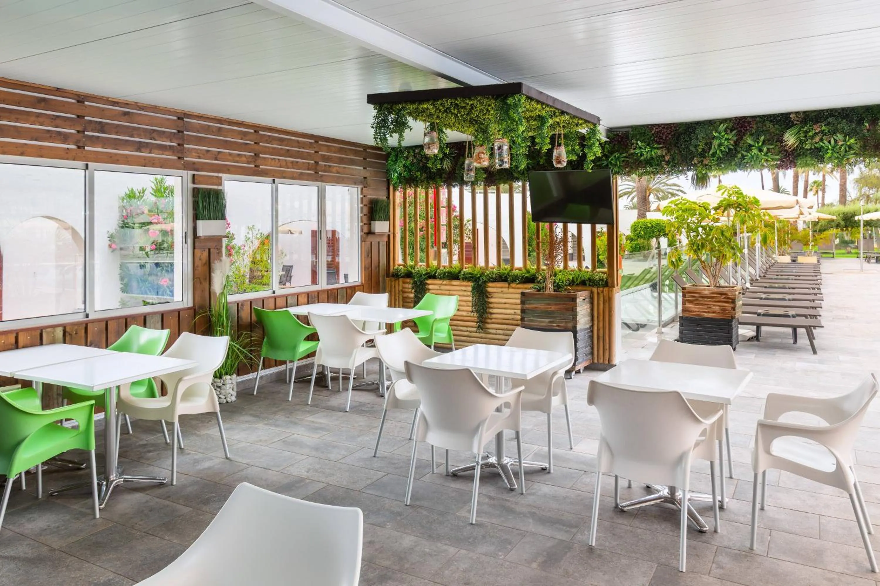 Property building in SOL Barbacan