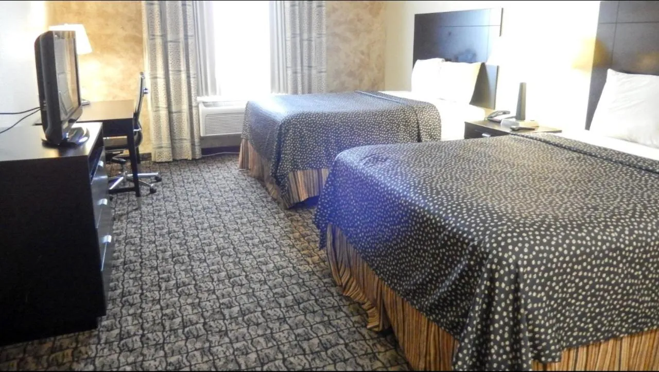 Photo of the whole room in Motel 6-Colorado City, TX