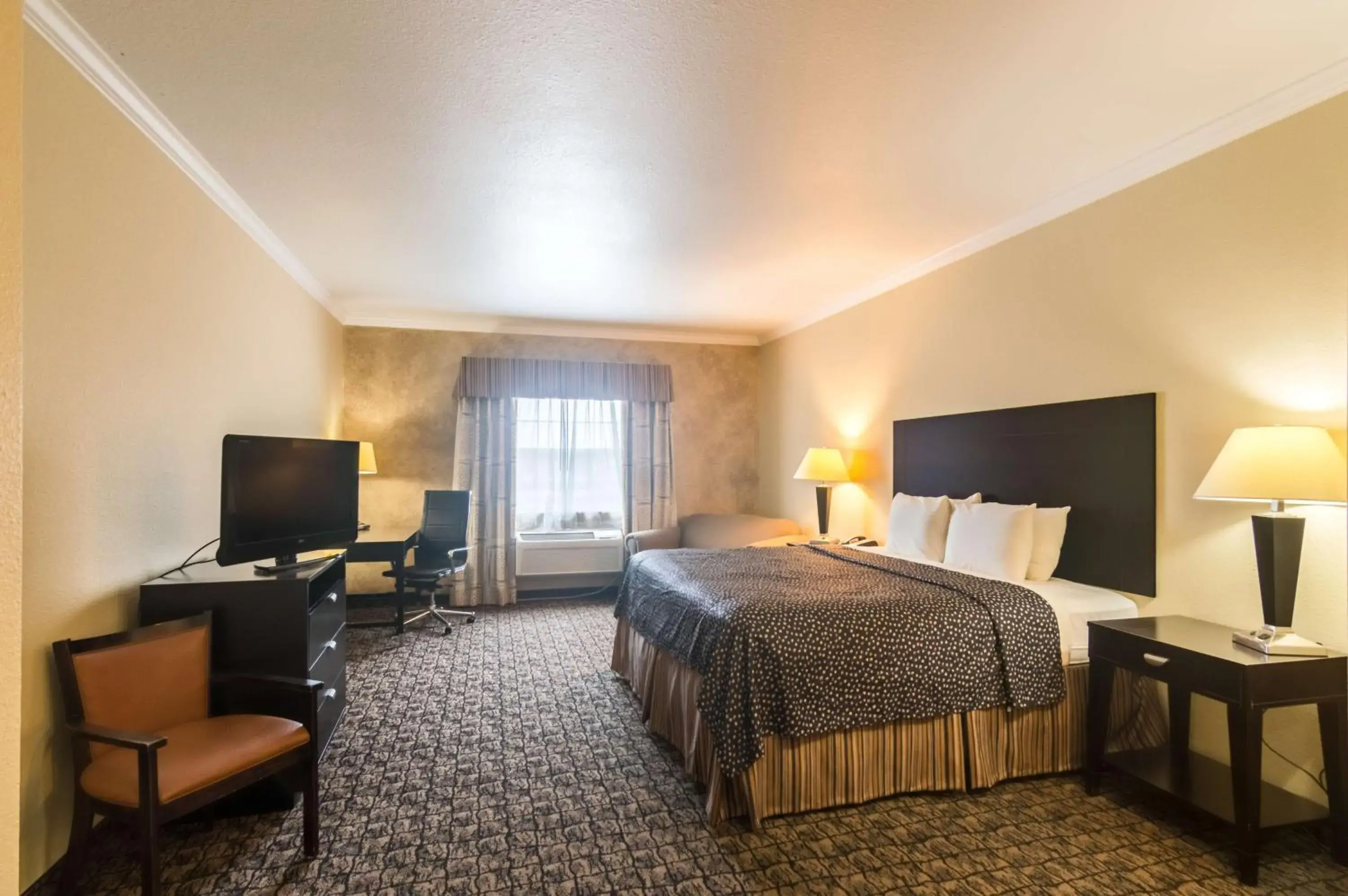 Queen Suite - Non-Smoking in Motel 6-Colorado City, TX Queen Suite - Non-Smoking in Motel 6-Colorado City, TX