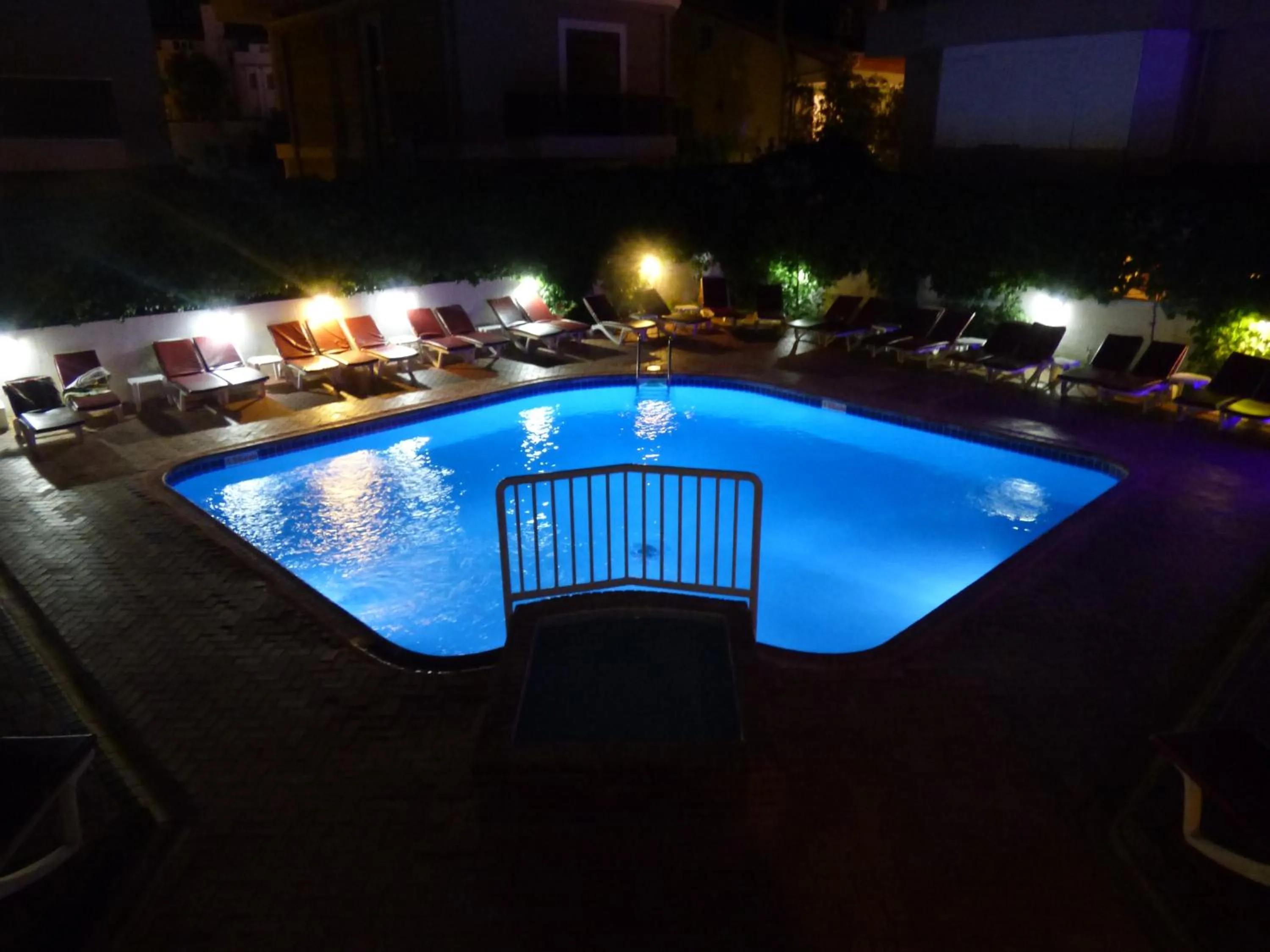 Swimming pool in Avlu 4
