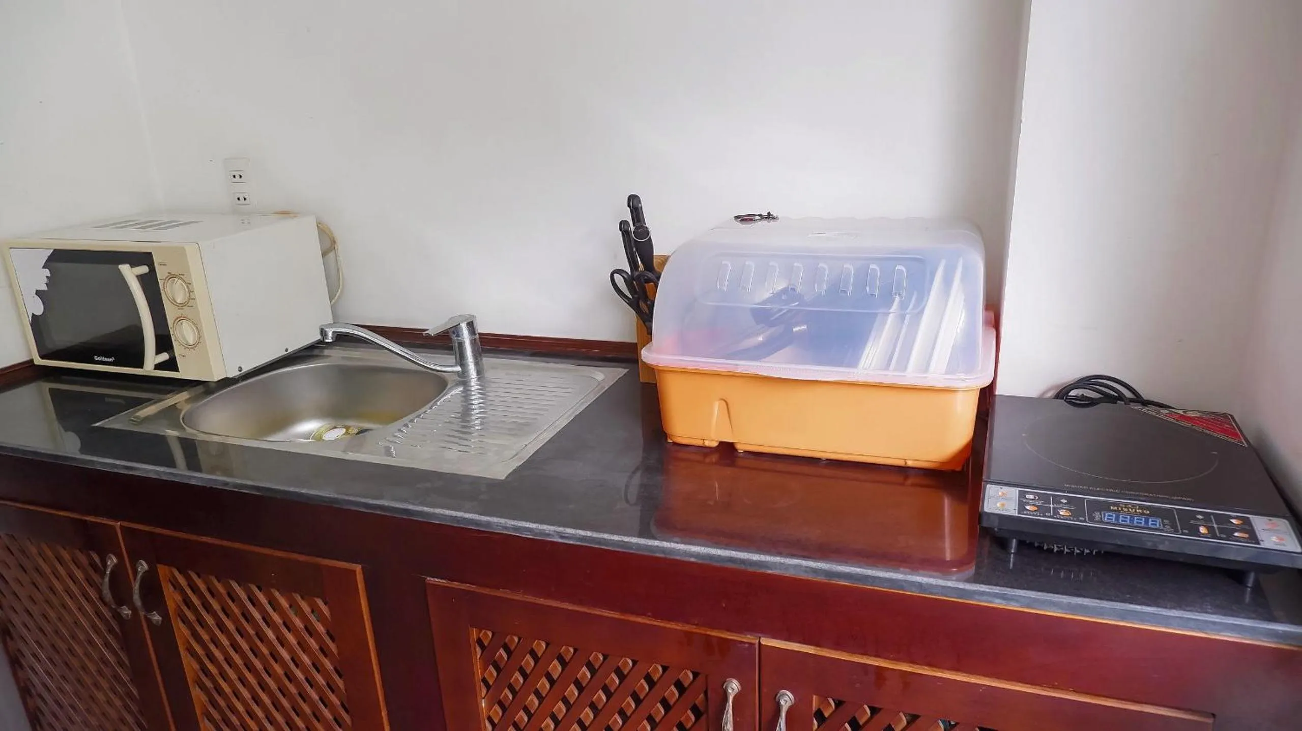 Kitchen or kitchenette in Ananas Family Hotel