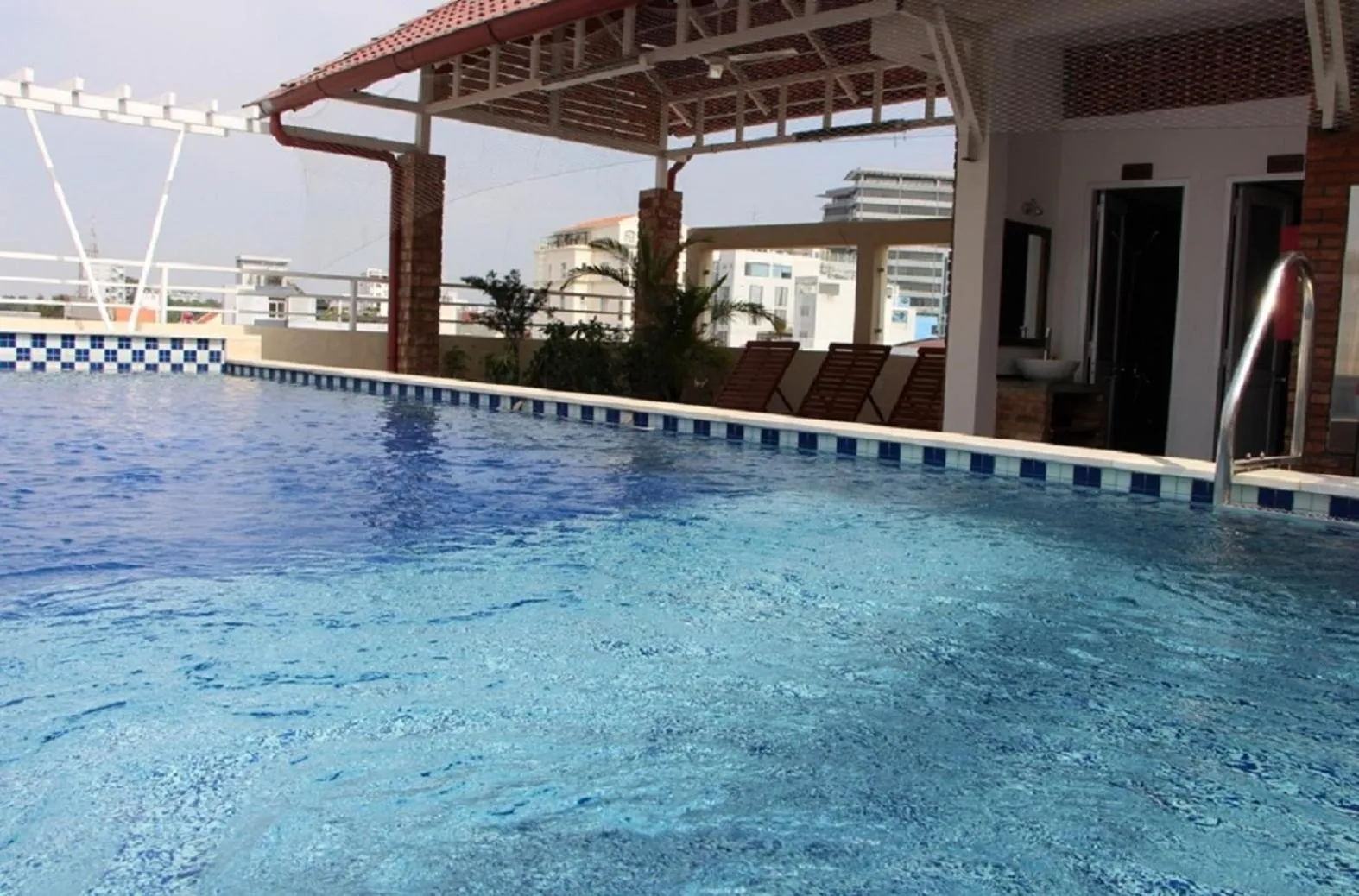 Swimming pool in Ananas Family Hotel