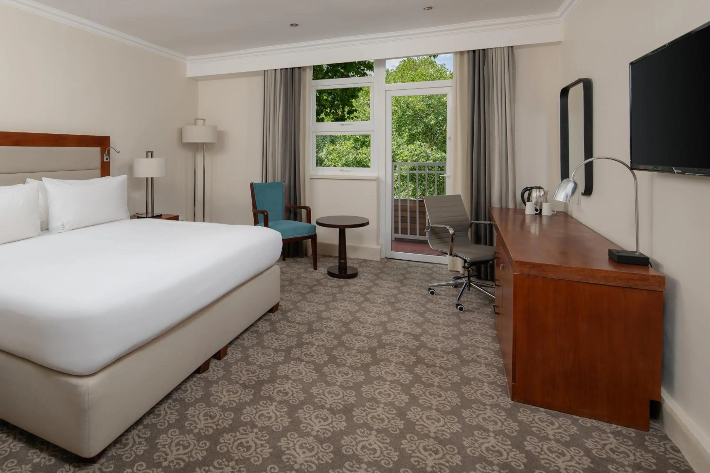 Photo of the whole room, Bed in Holiday Inn - Johannesburg Sunnyside Park by IHG