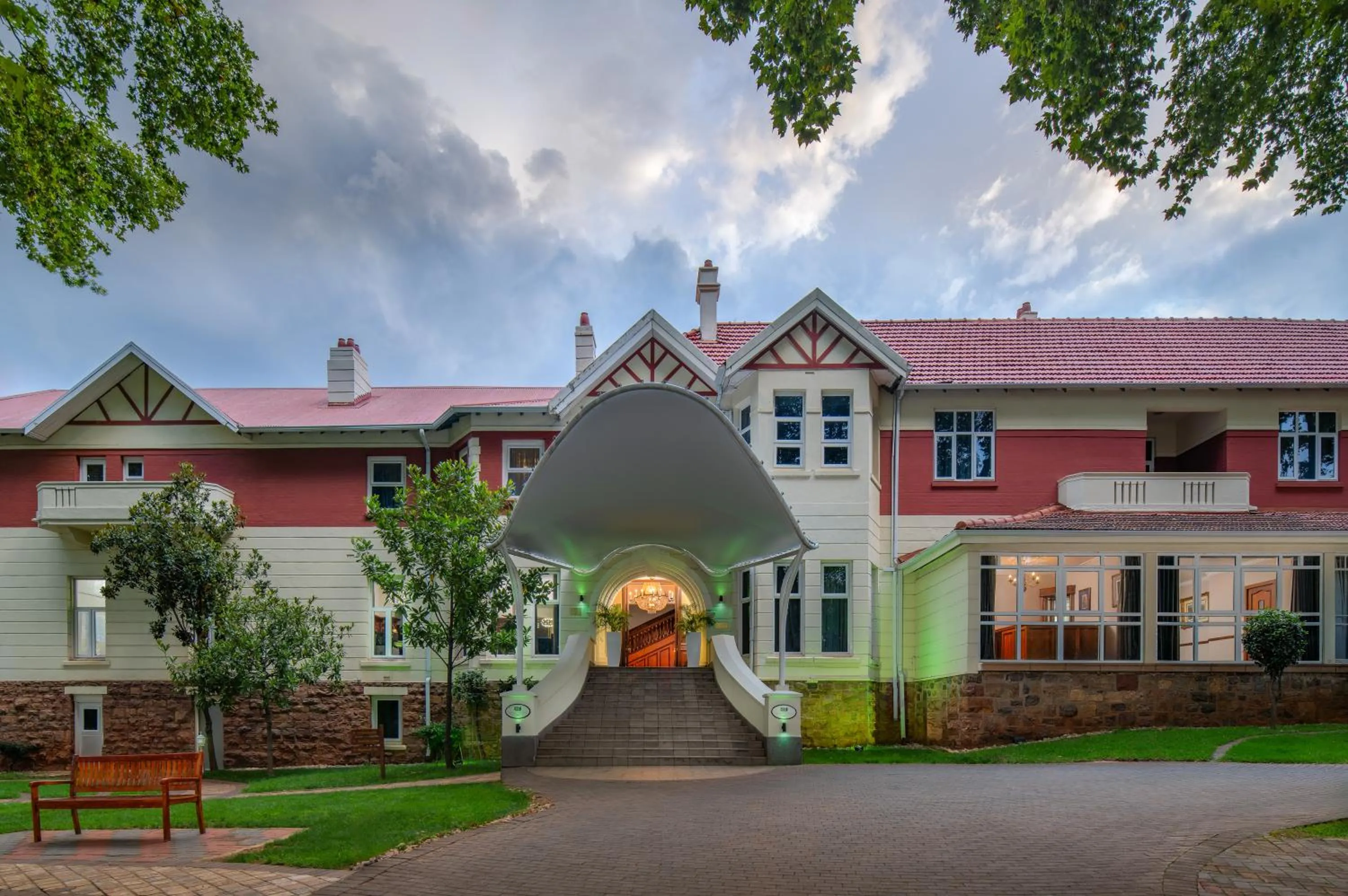 Property building in Holiday Inn - Johannesburg Sunnyside Park by IHG