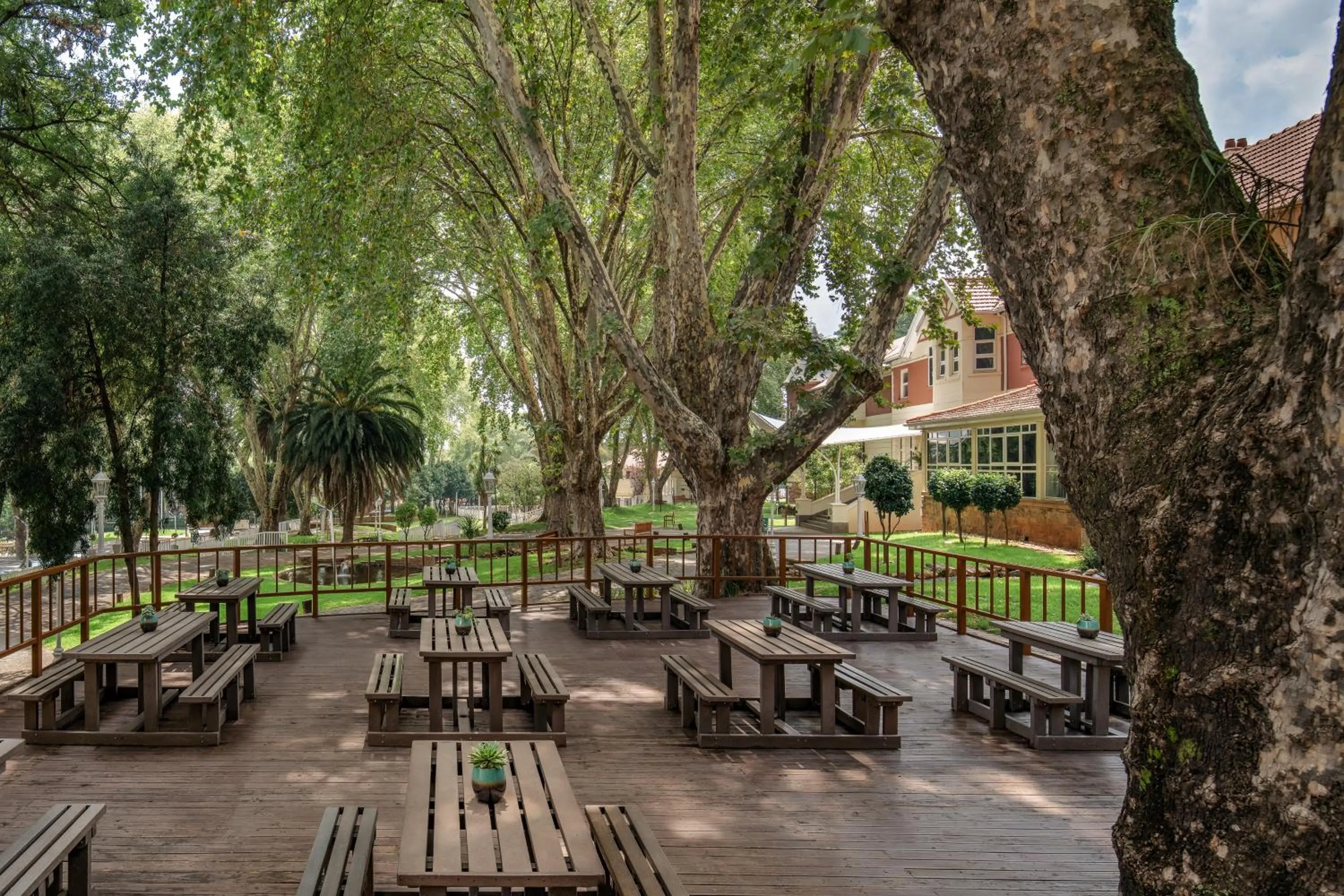 Area and facilities in Holiday Inn - Johannesburg Sunnyside Park by IHG