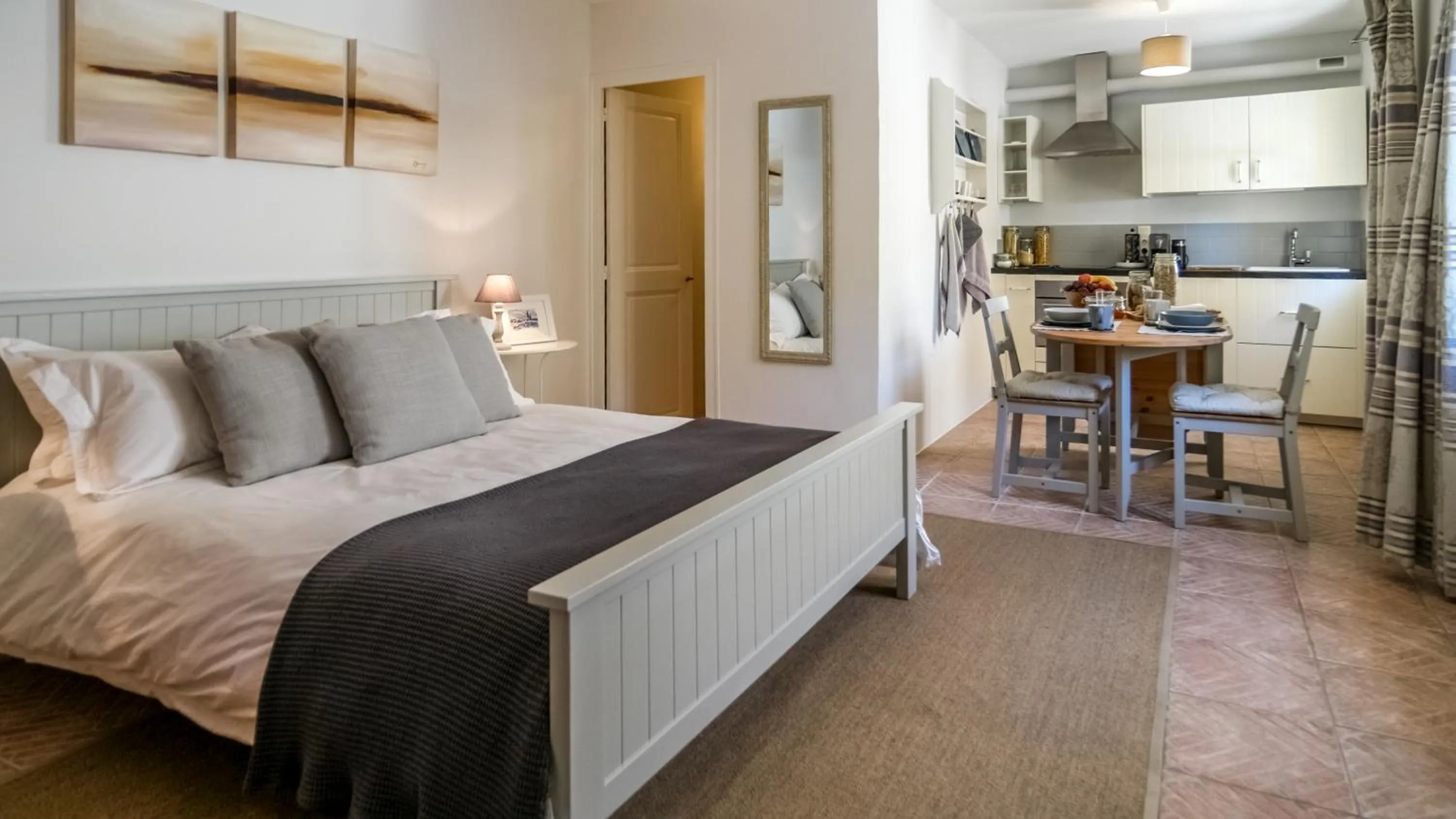 Photo of the whole room, Bed in La Ferme Des Belugues