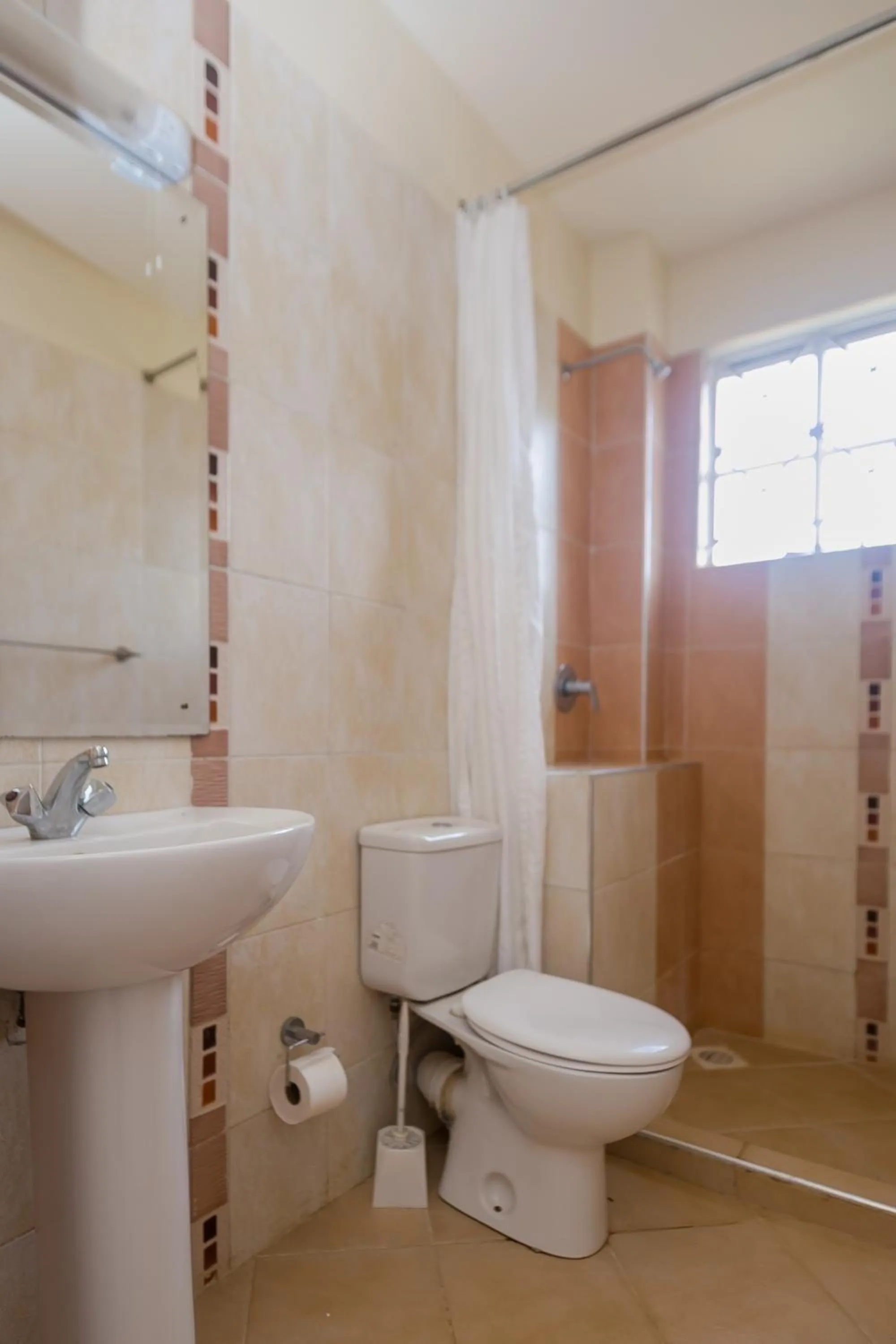 Shower in Corat Africa Hotel