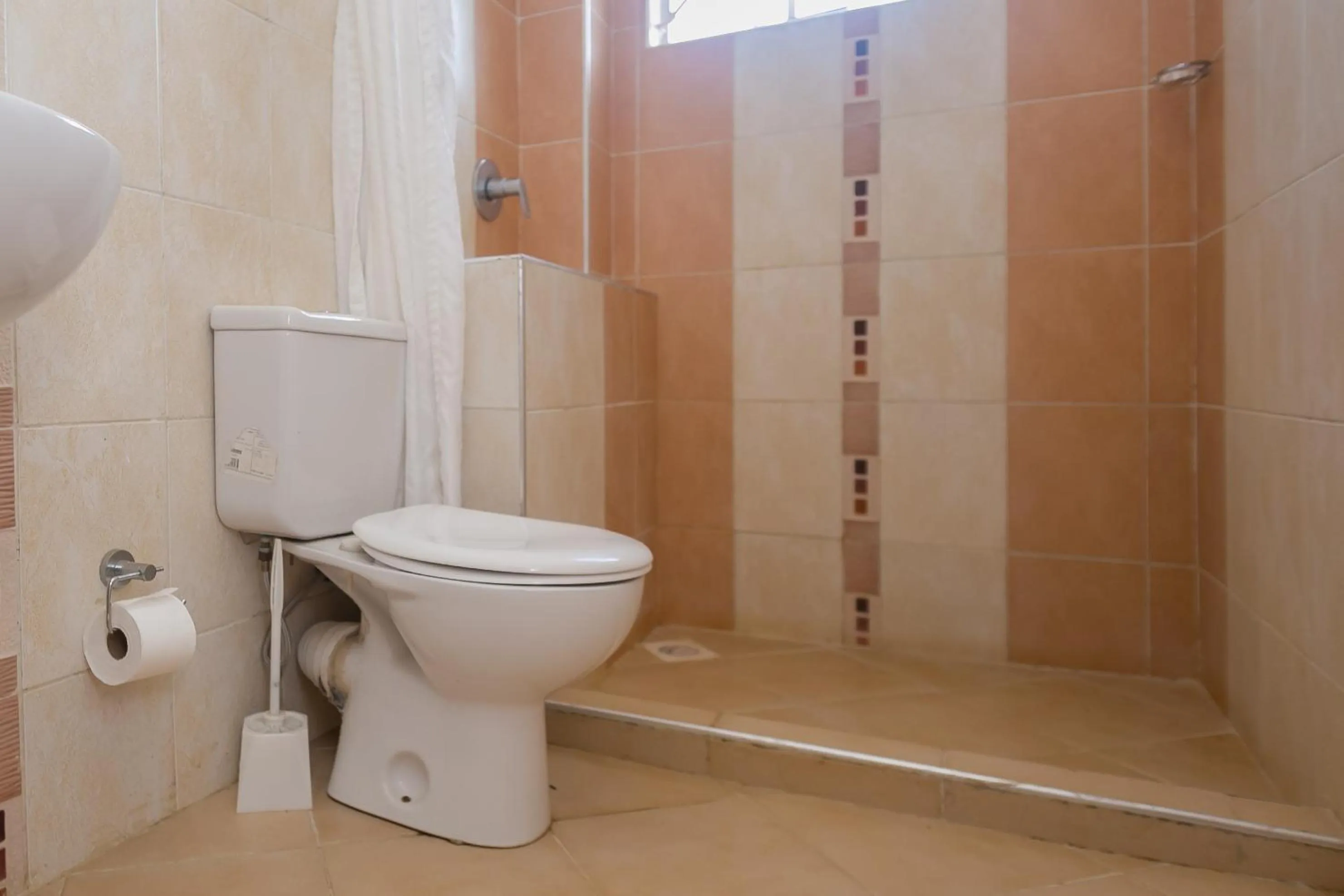 Shower in Corat Africa Hotel