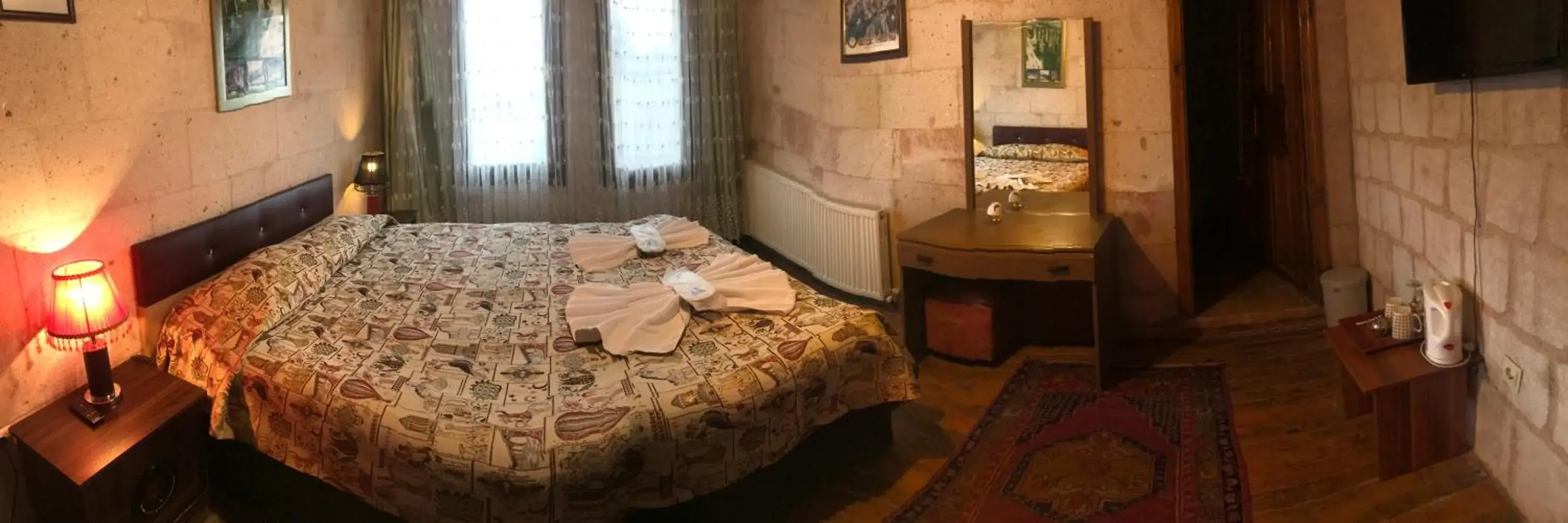 Panoramic Stone Room in Coco Cave Panoramic Stone Room in Coco Cave