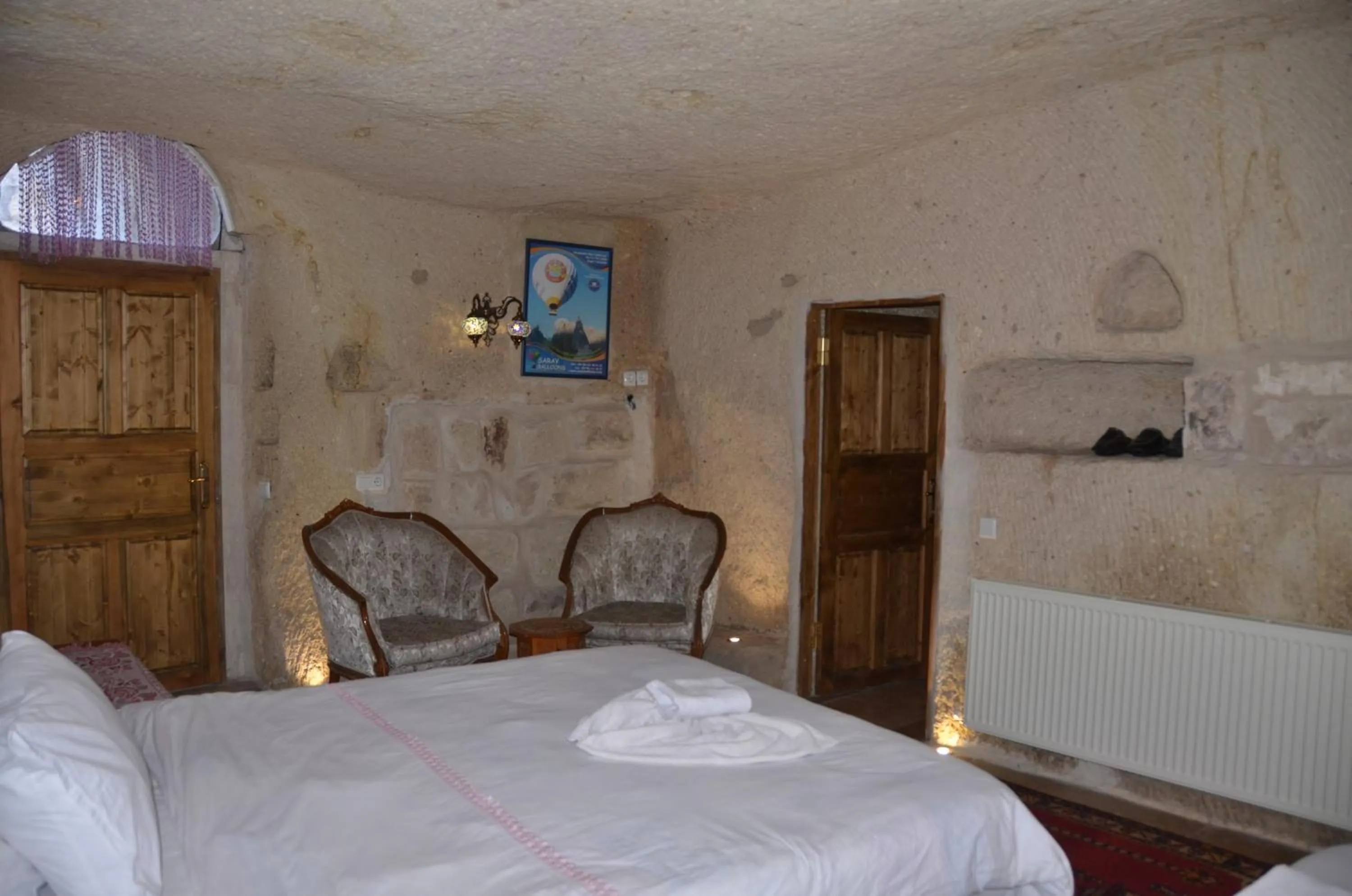 Bedroom, Bed in Coco Cave