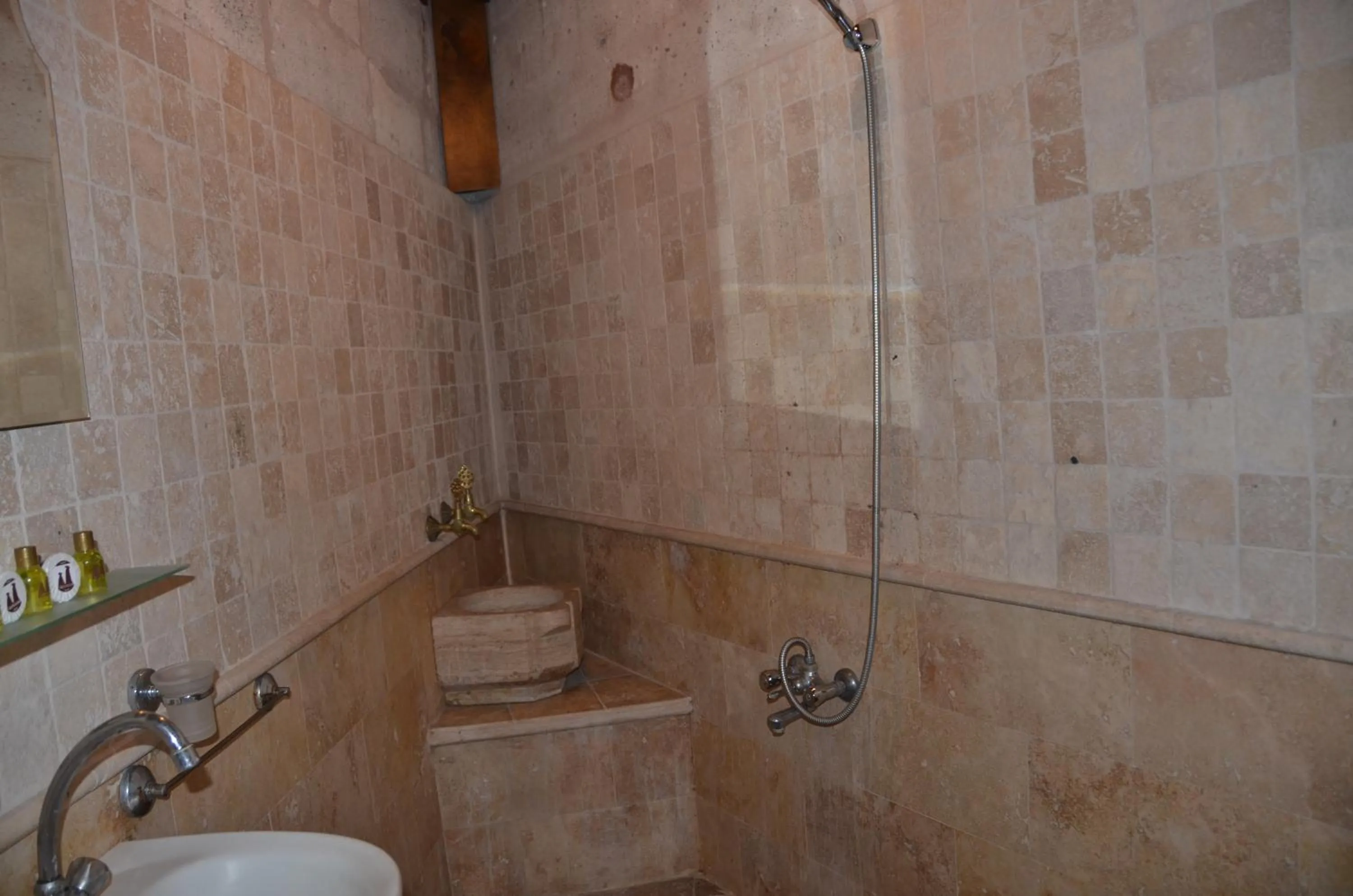 Bathroom in Coco Cave