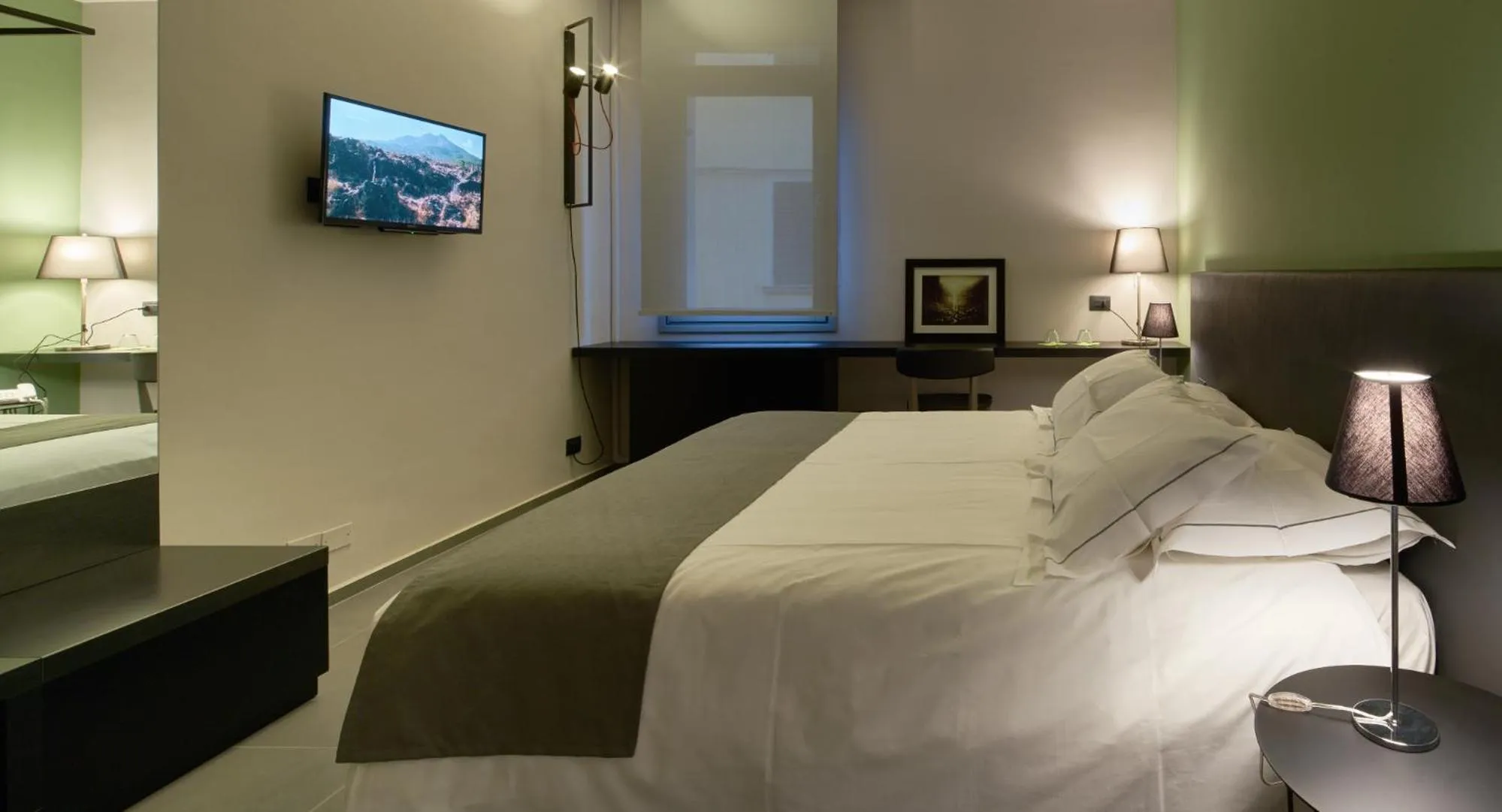 Photo of the whole room, Bed in Hotel Duomo