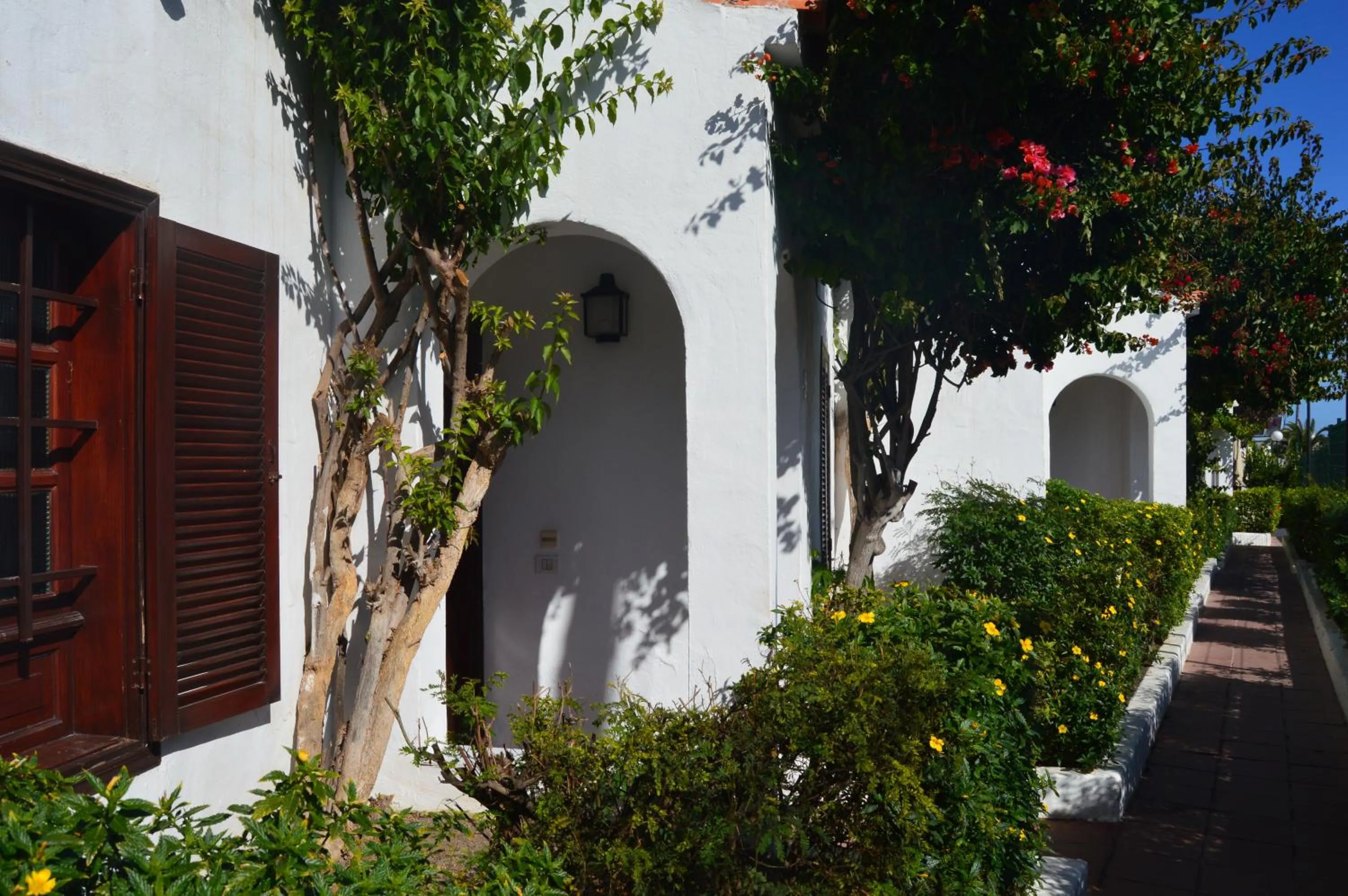 Property building in La Concha del Mar