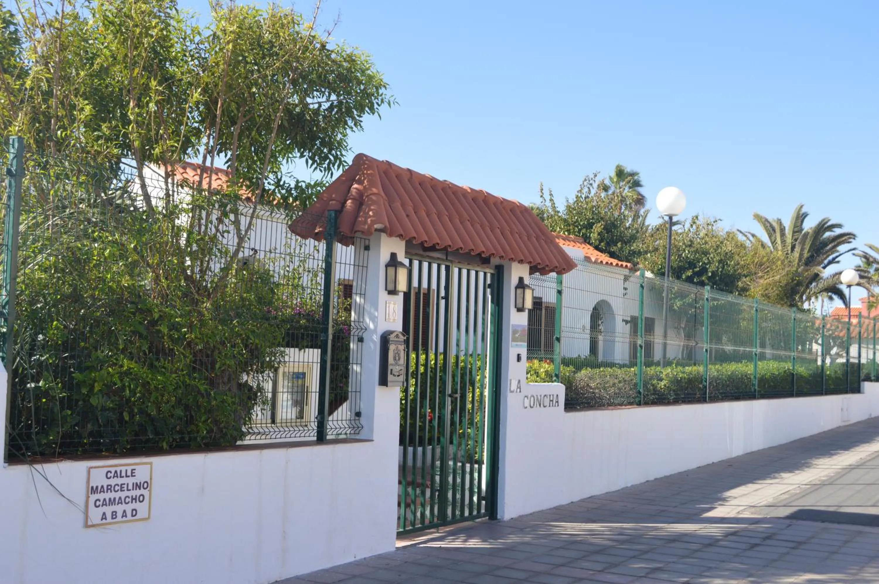 Property building in La Concha del Mar