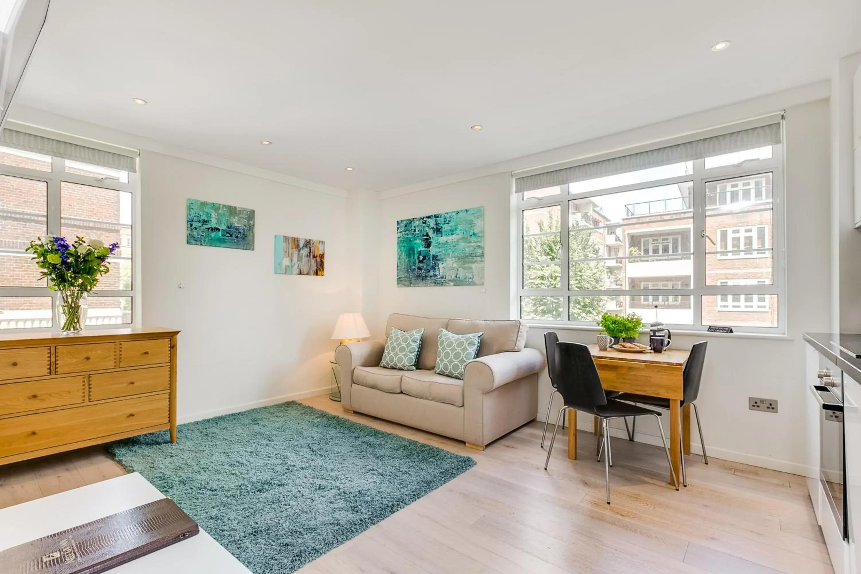 One-Bedroom Apartment in Nell Gwynn Chelsea Accommodation One-Bedroom Apartment in Nell Gwynn Chelsea Accommodation