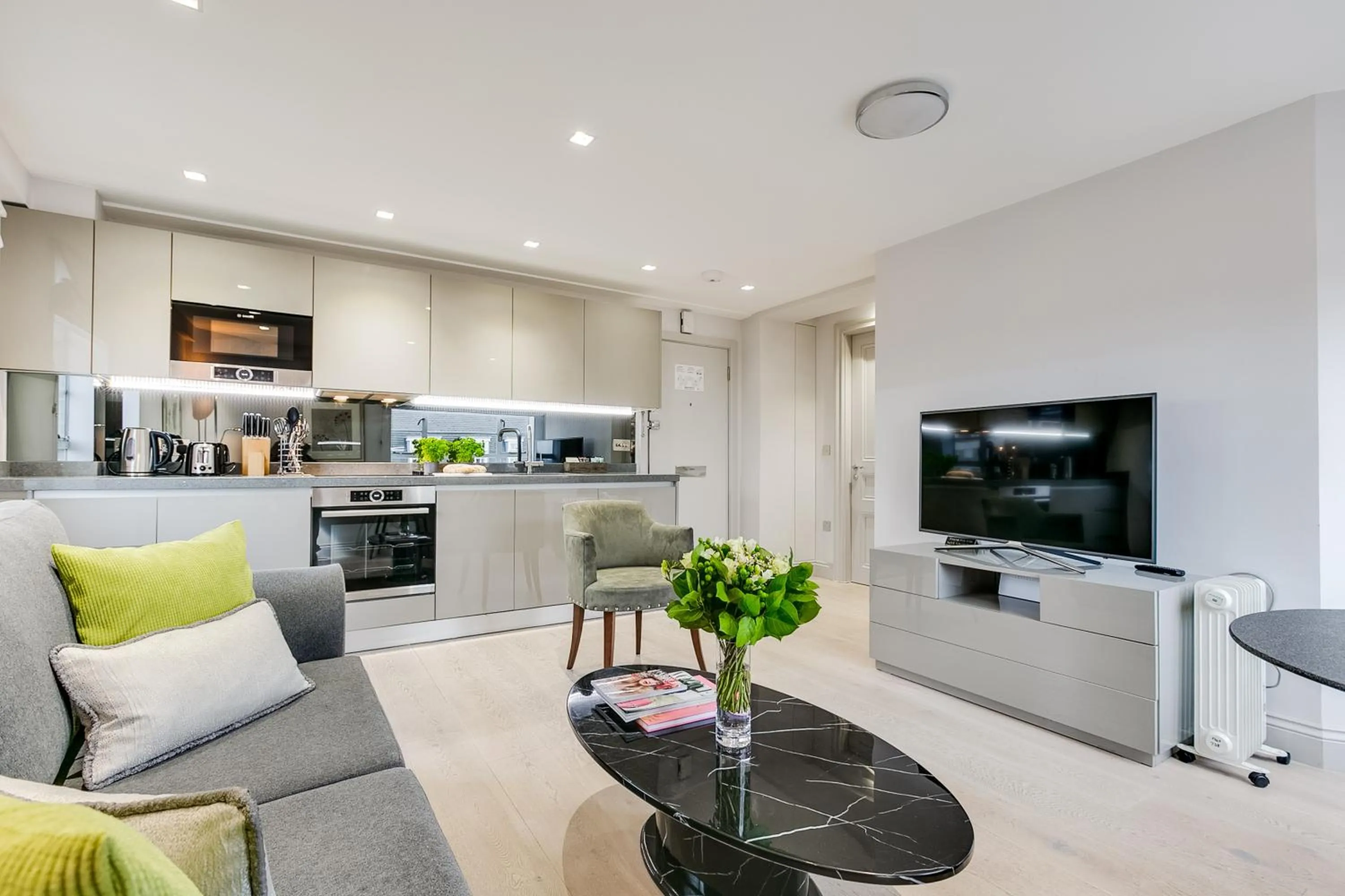 TV and multimedia in Nell Gwynn Chelsea Accommodation