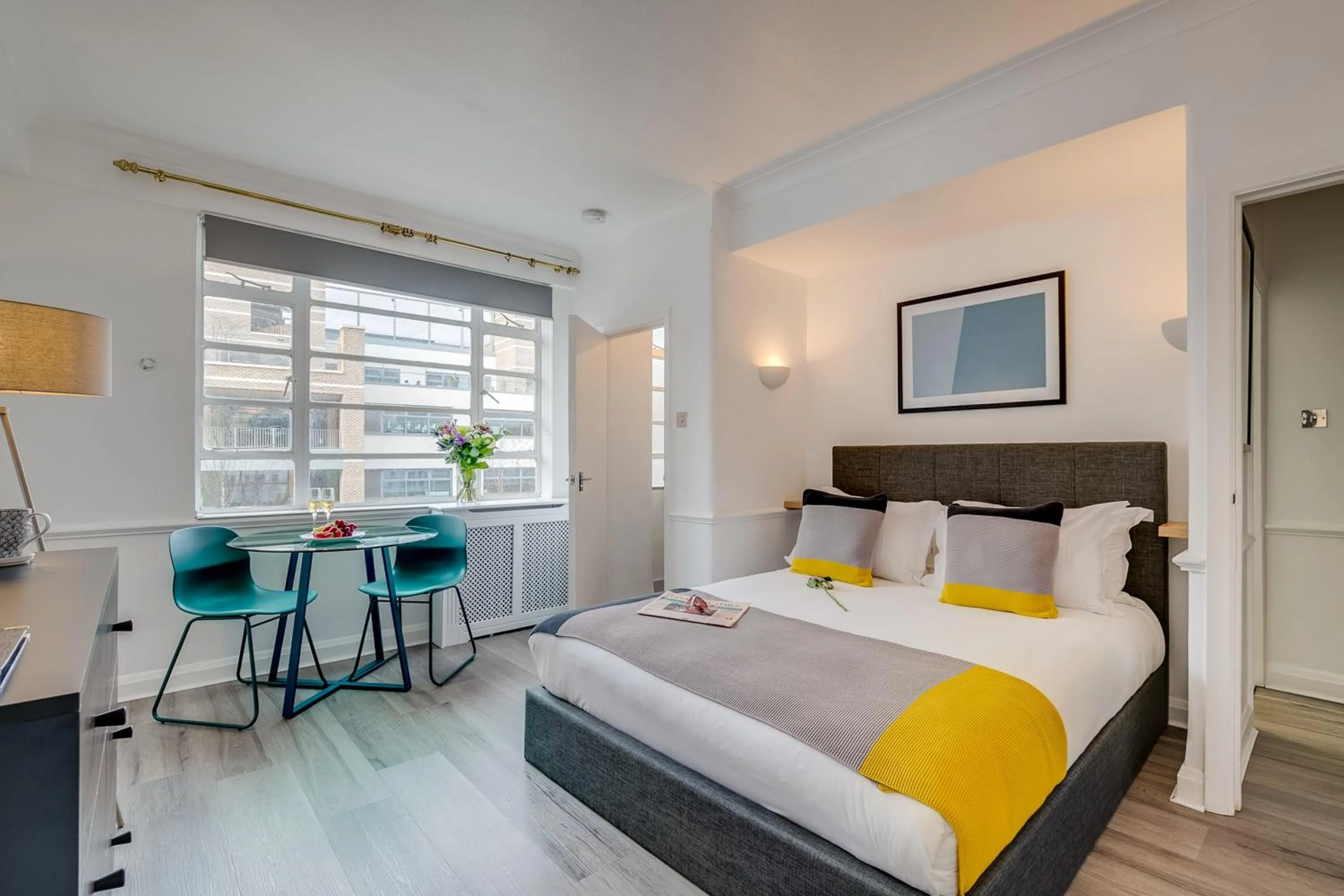 Bed in Nell Gwynn Chelsea Accommodation