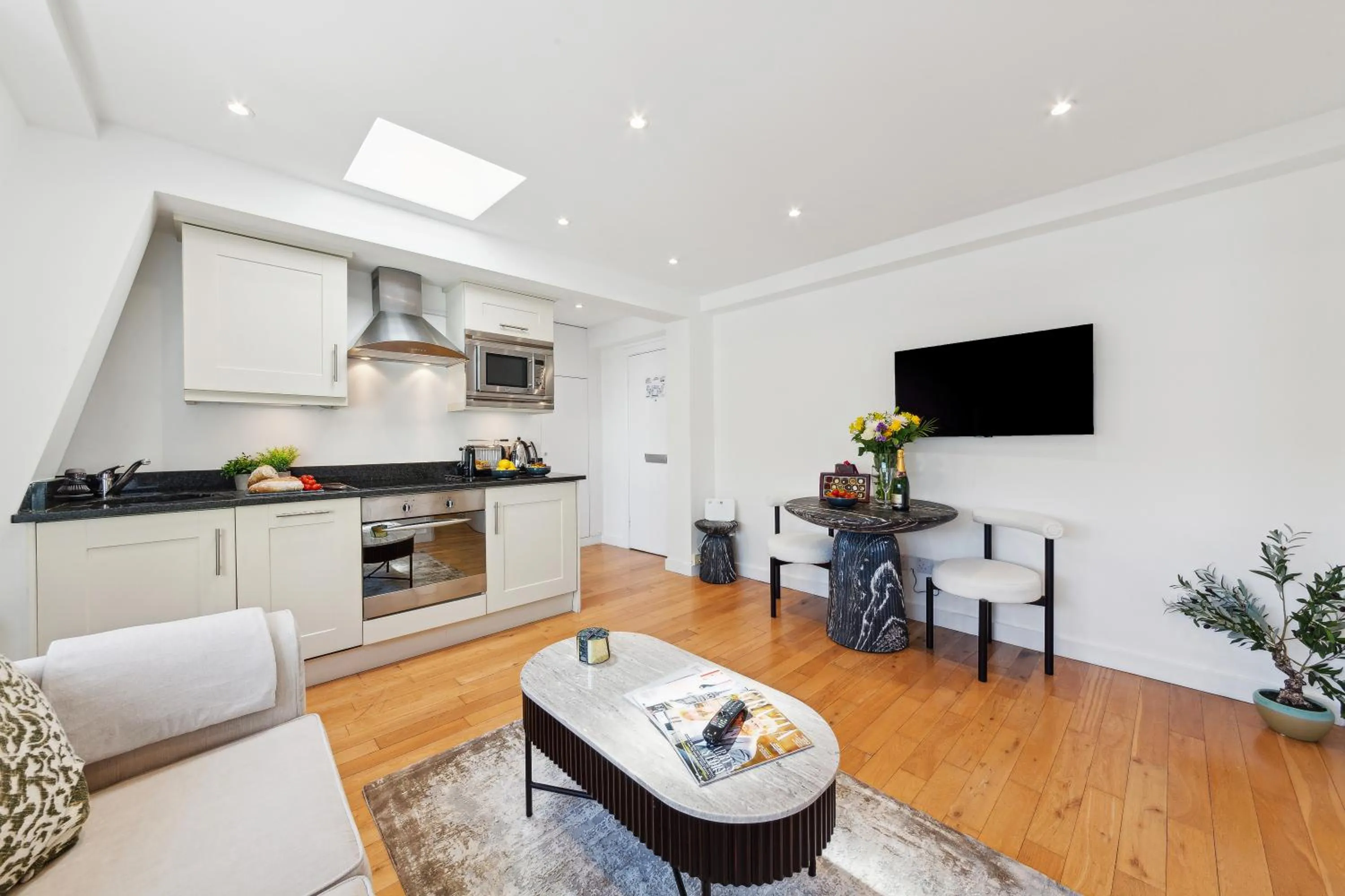 Nell Gwynn Chelsea Accommodation