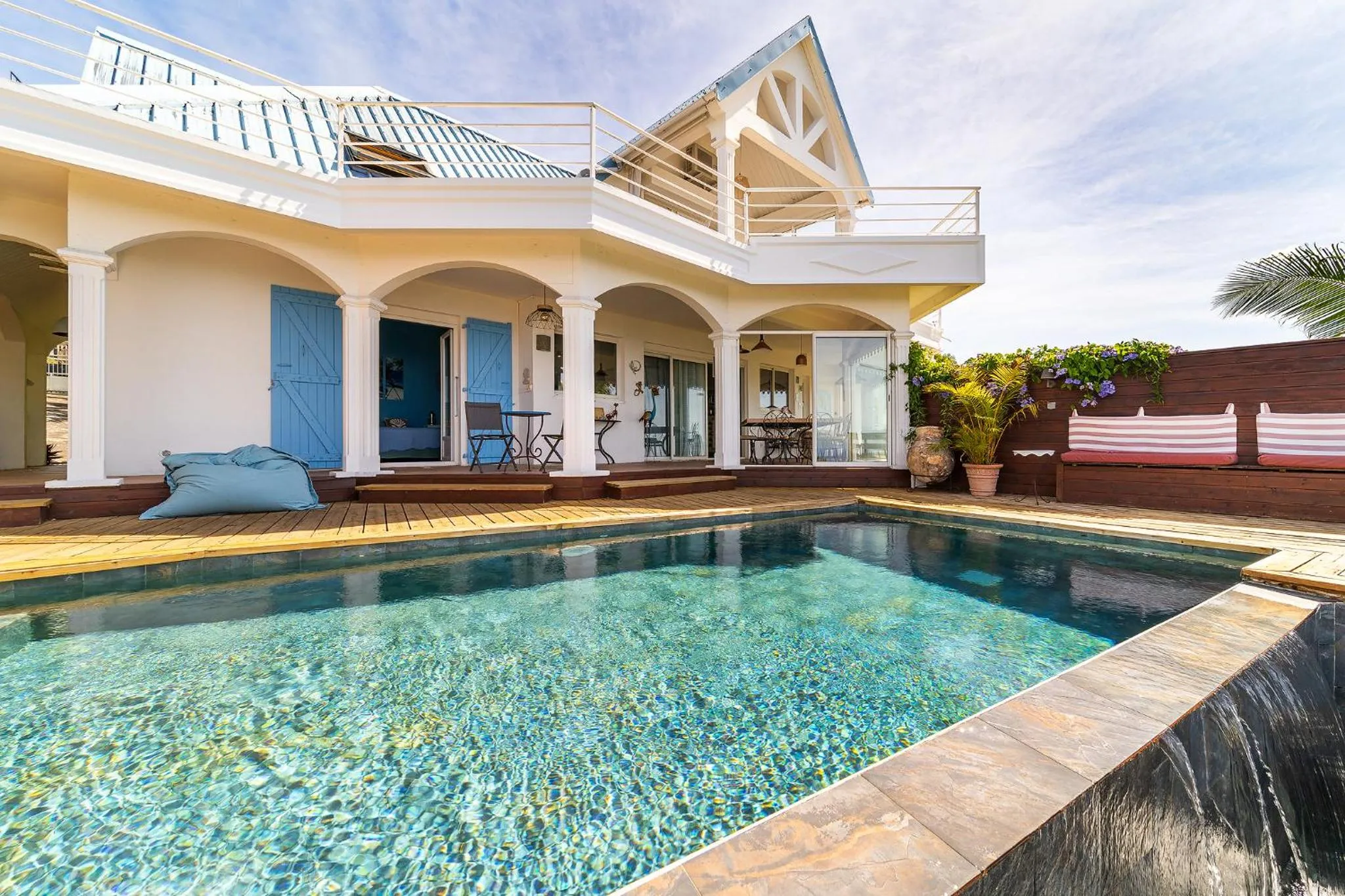 Property building in La Plantation