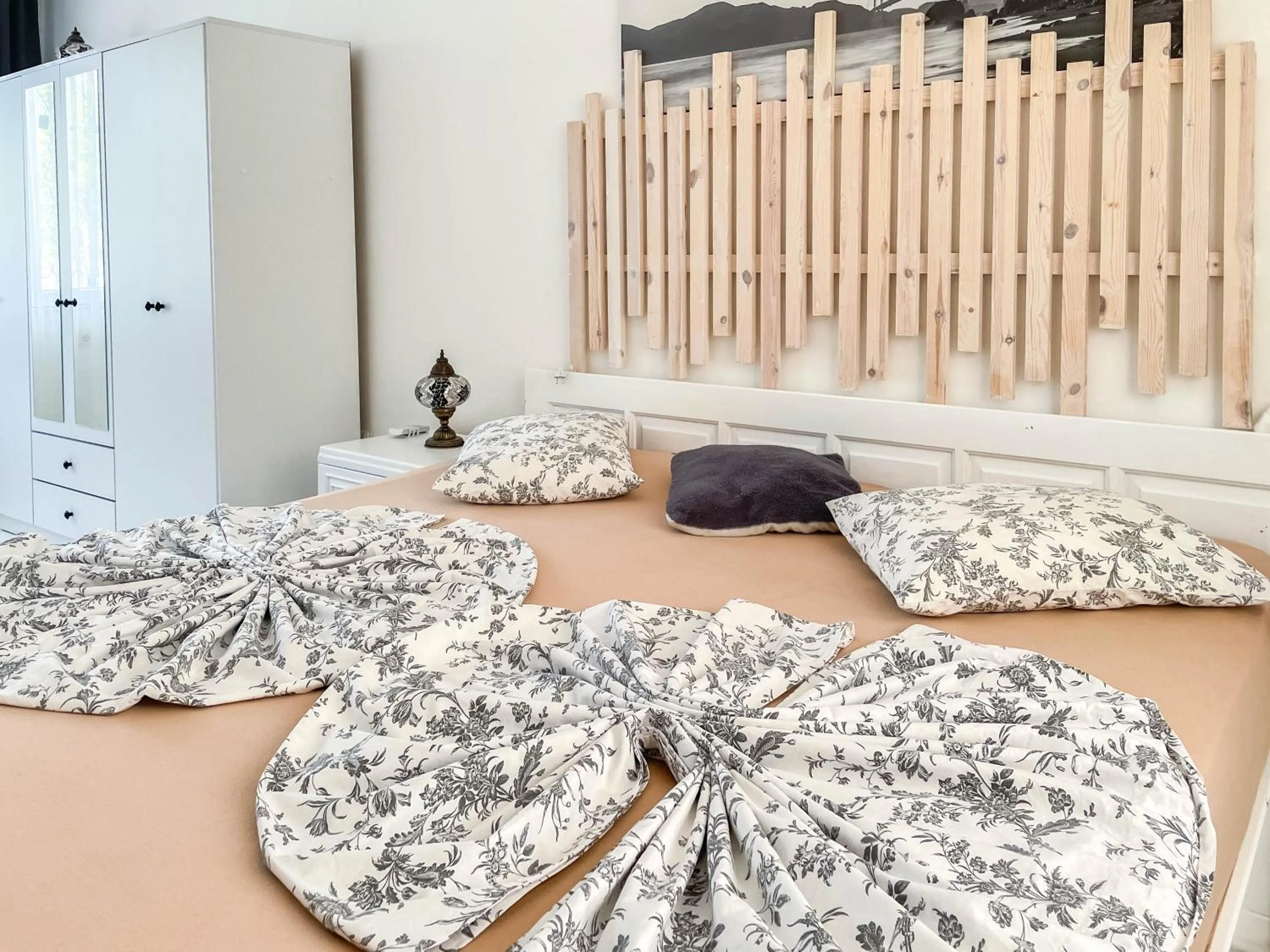 Bed in Erendiz Garden Hotel