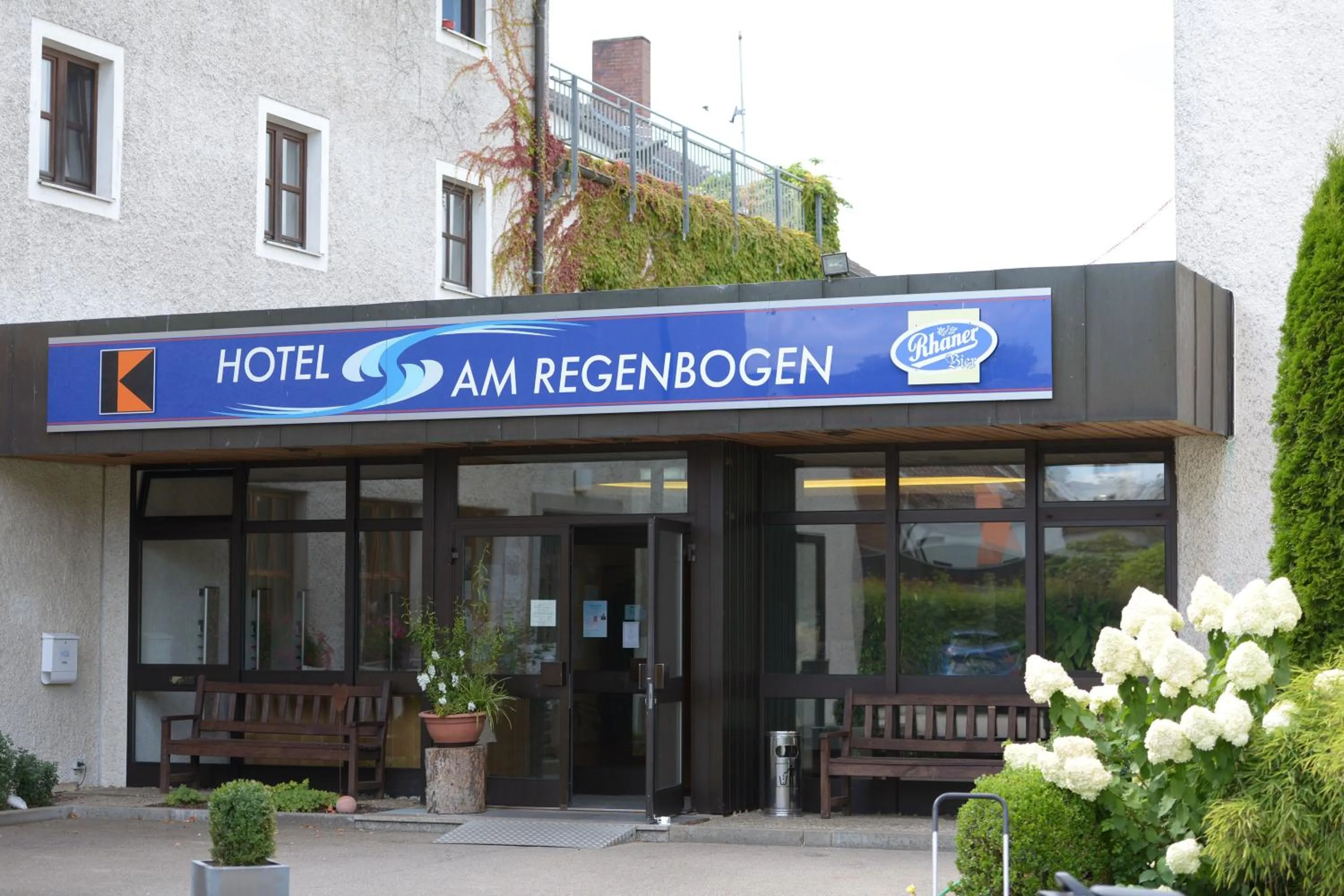 Facade/entrance in Hotel am Regenbogen