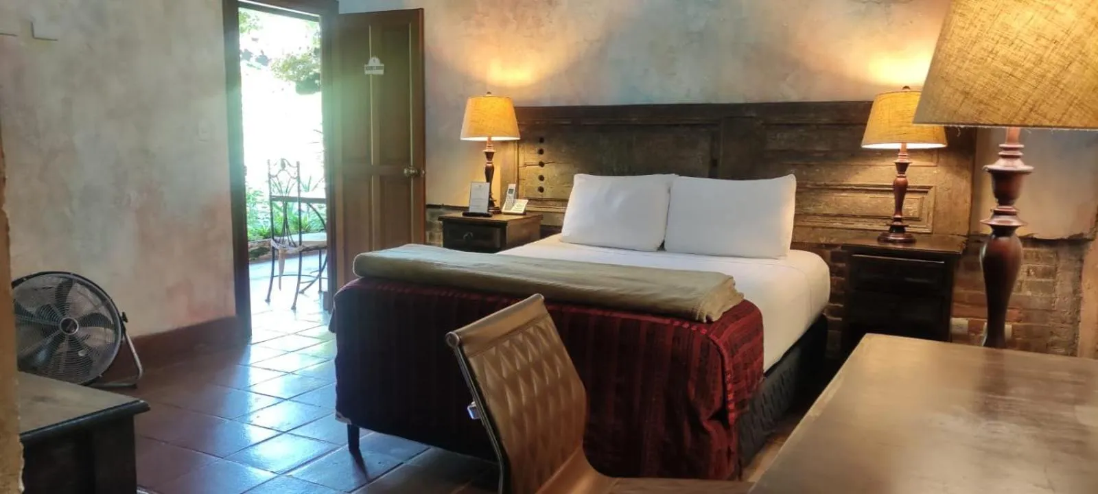 Bed in Hotel Eterna Primavera Antigua