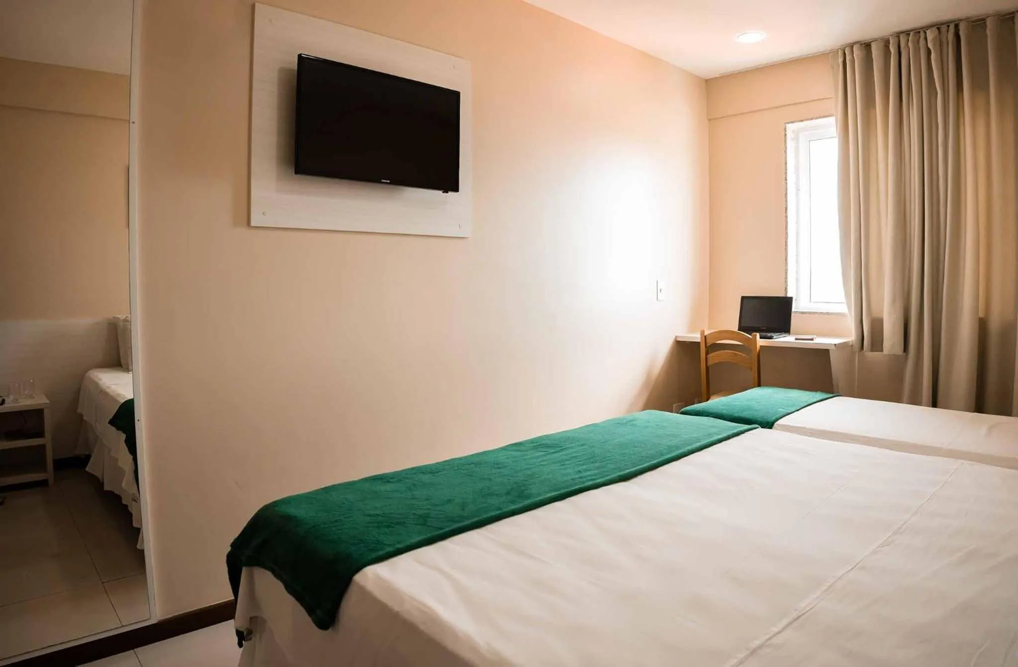 Bedroom, Bed in Green Hotéis