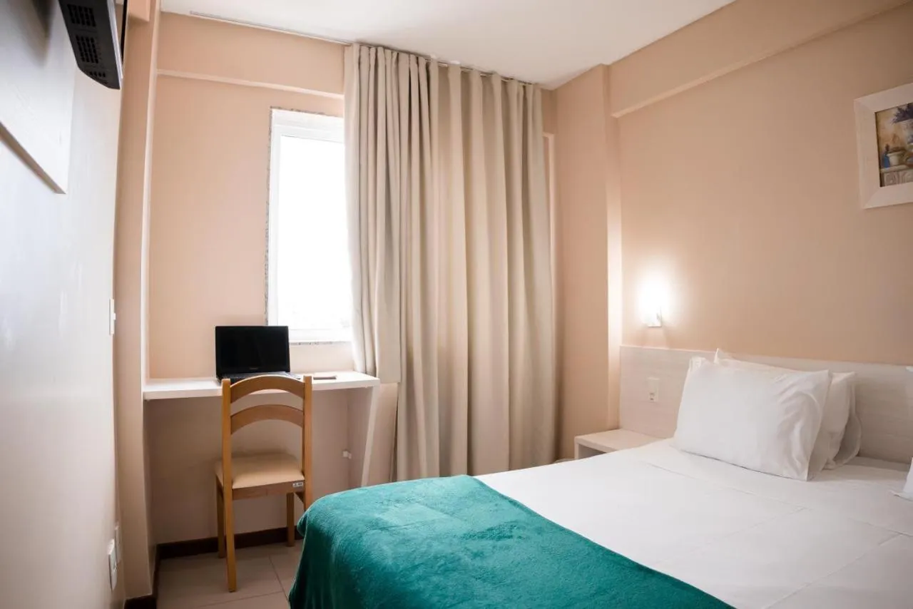 Photo of the whole room, Bed in Green Hotéis