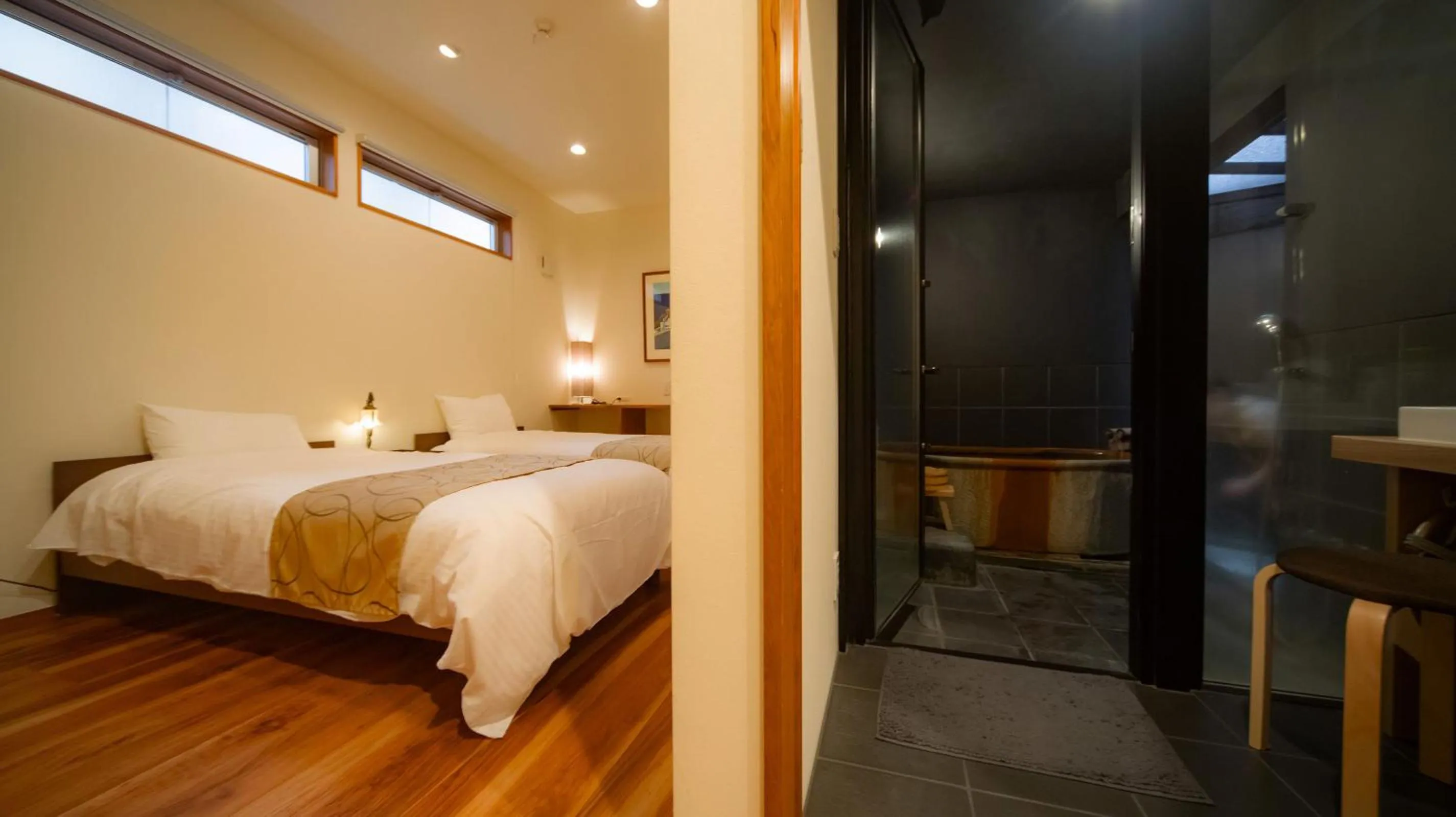 Photo of the whole room, Bed in Kunisakisou